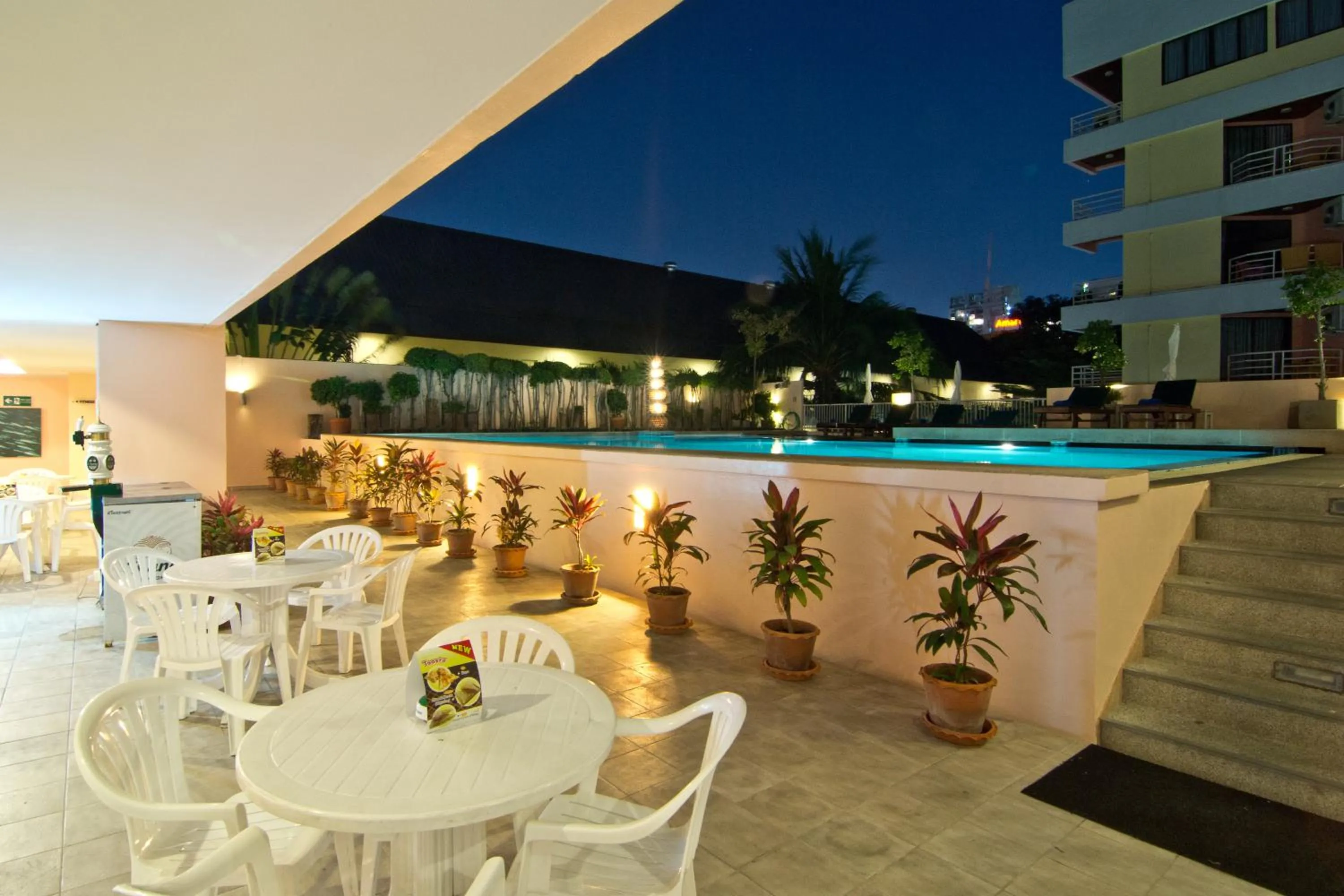 Food and drinks in Best Bella Pattaya