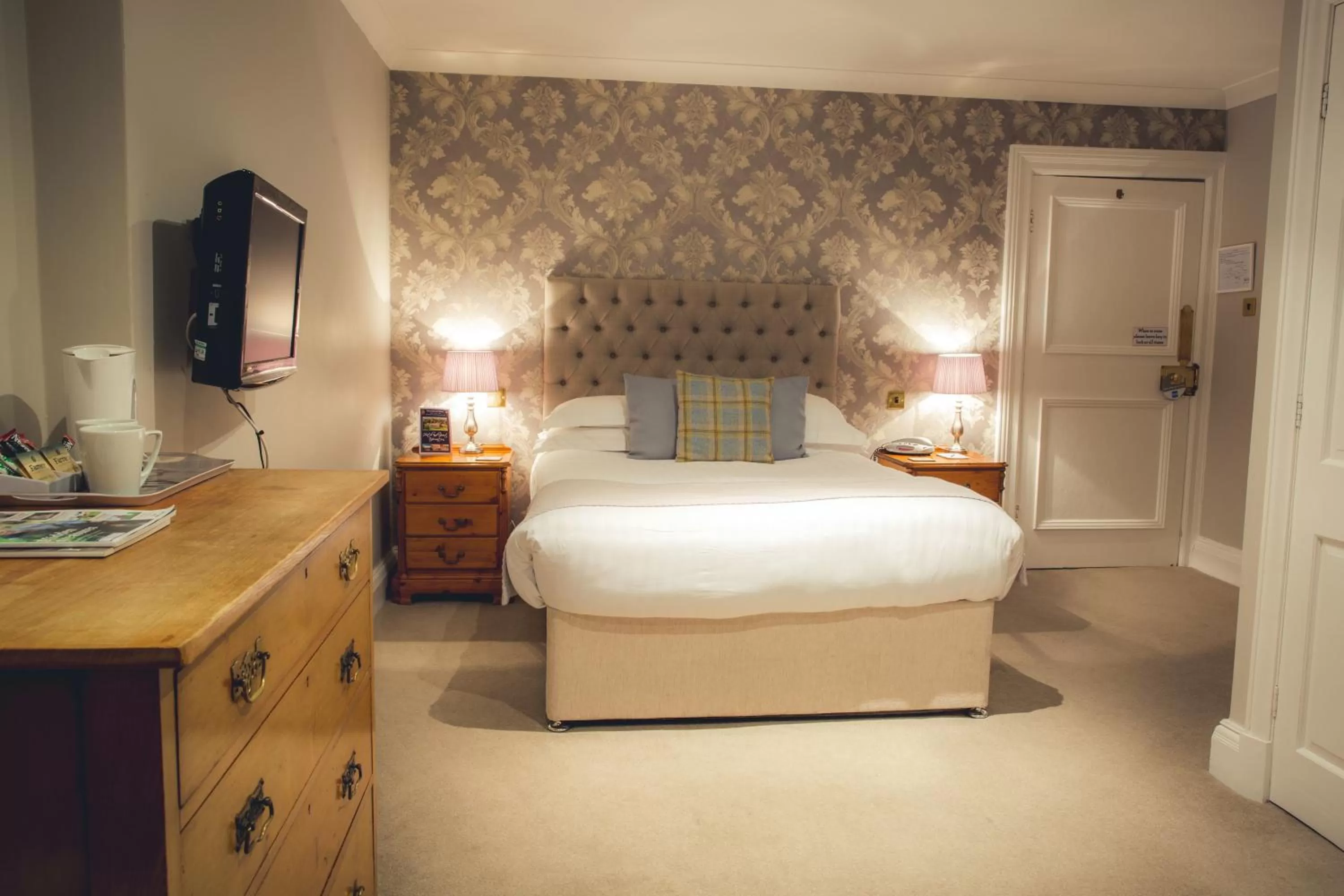 Photo of the whole room, Bed in Netherwood Hotel & Spa