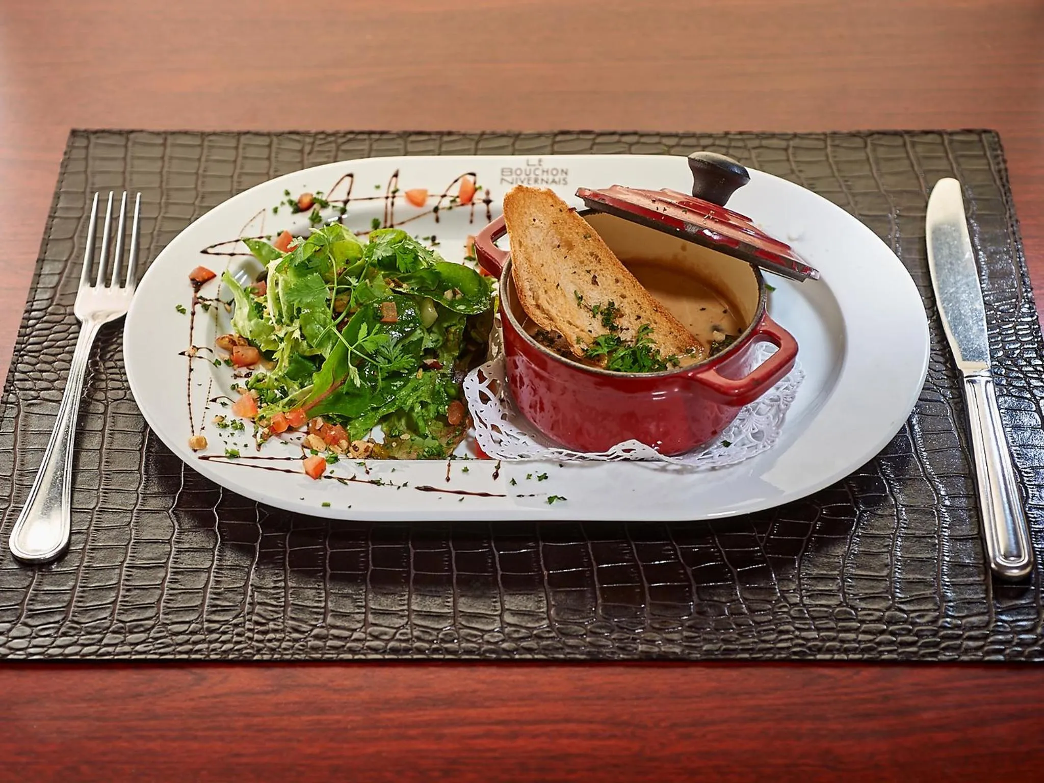 Food close-up in Logis hôtel Au Relais Nivernais