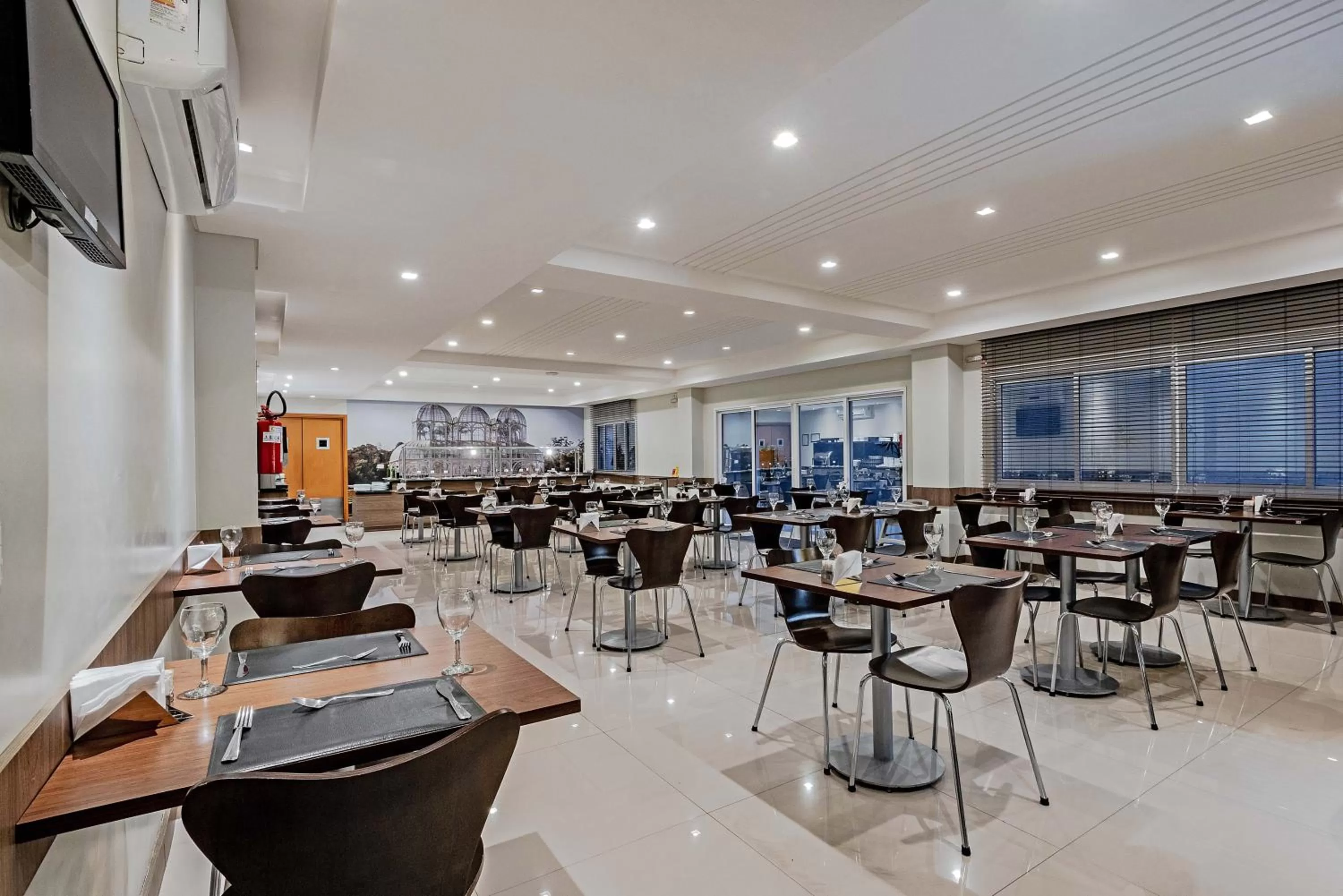 Restaurant/places to eat in Slim Curitiba Av das Torres