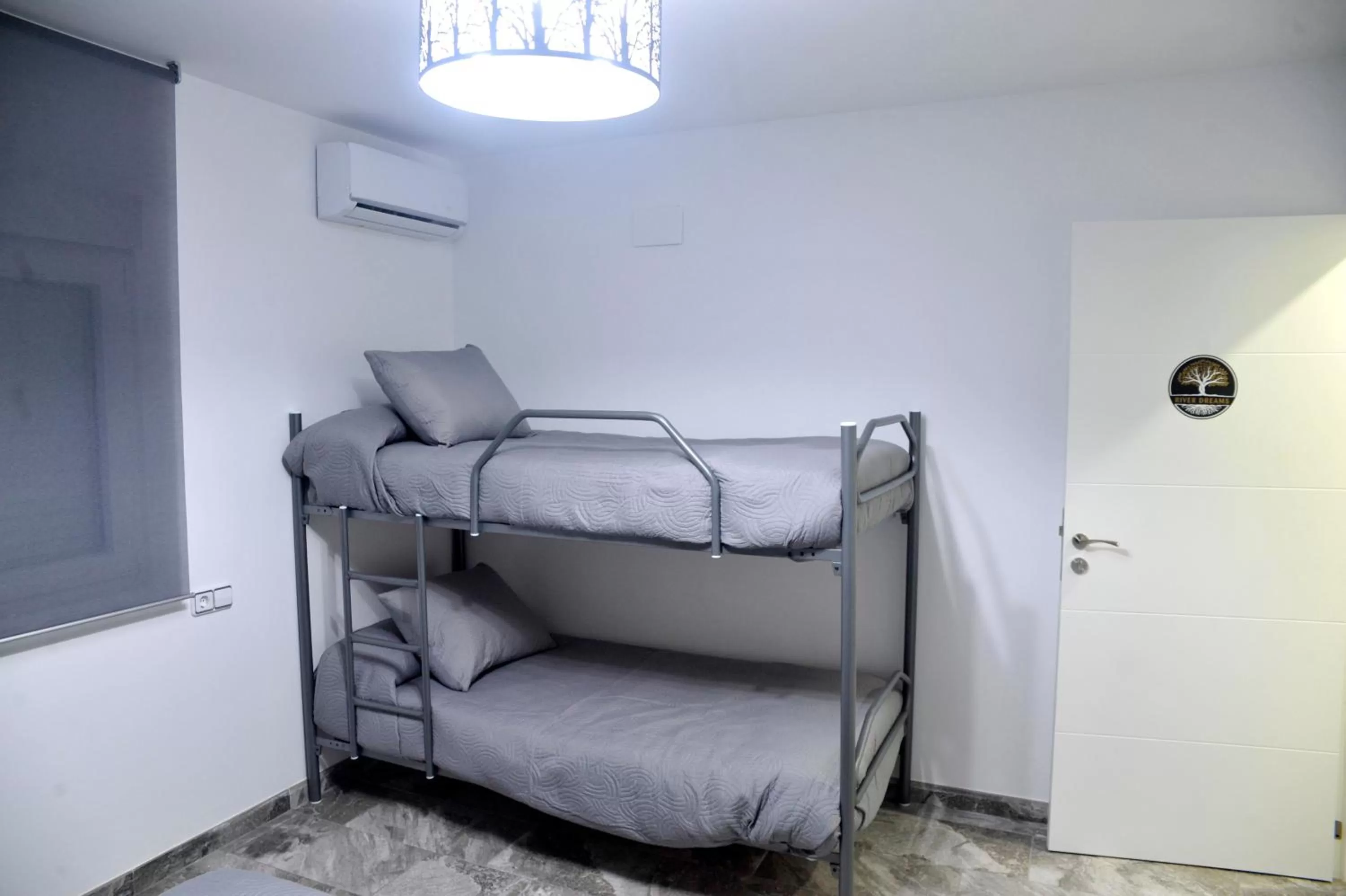 Bedroom, Bunk Bed in River Dreams