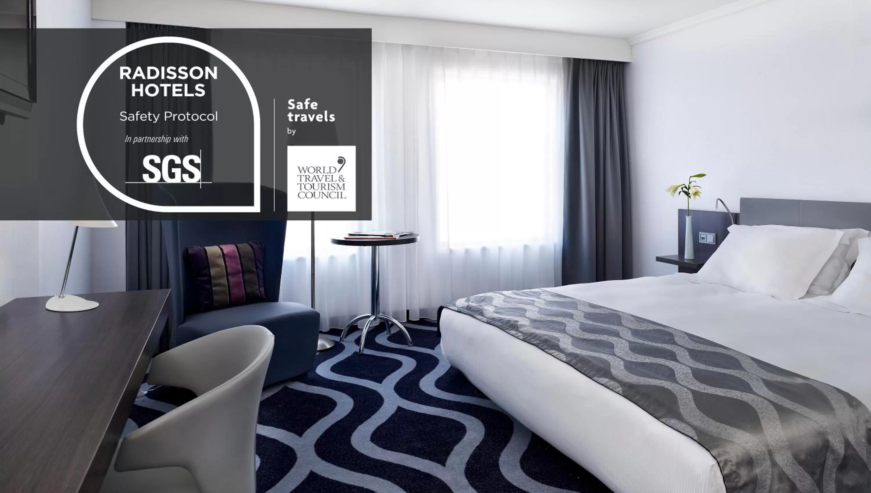 Photo of the whole room, Bed in Park Plaza Eindhoven