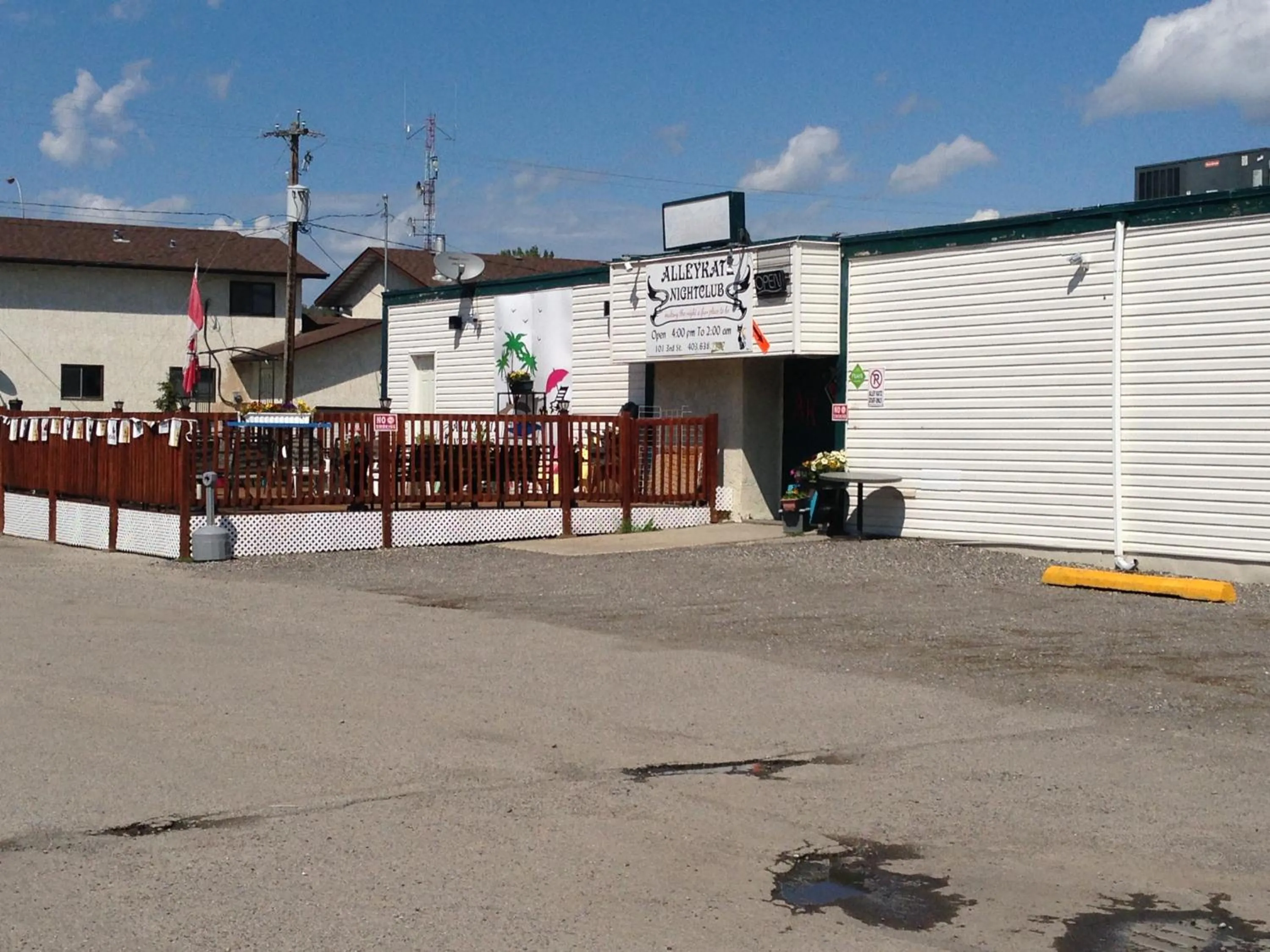 Property building in Sundre Motor Inn