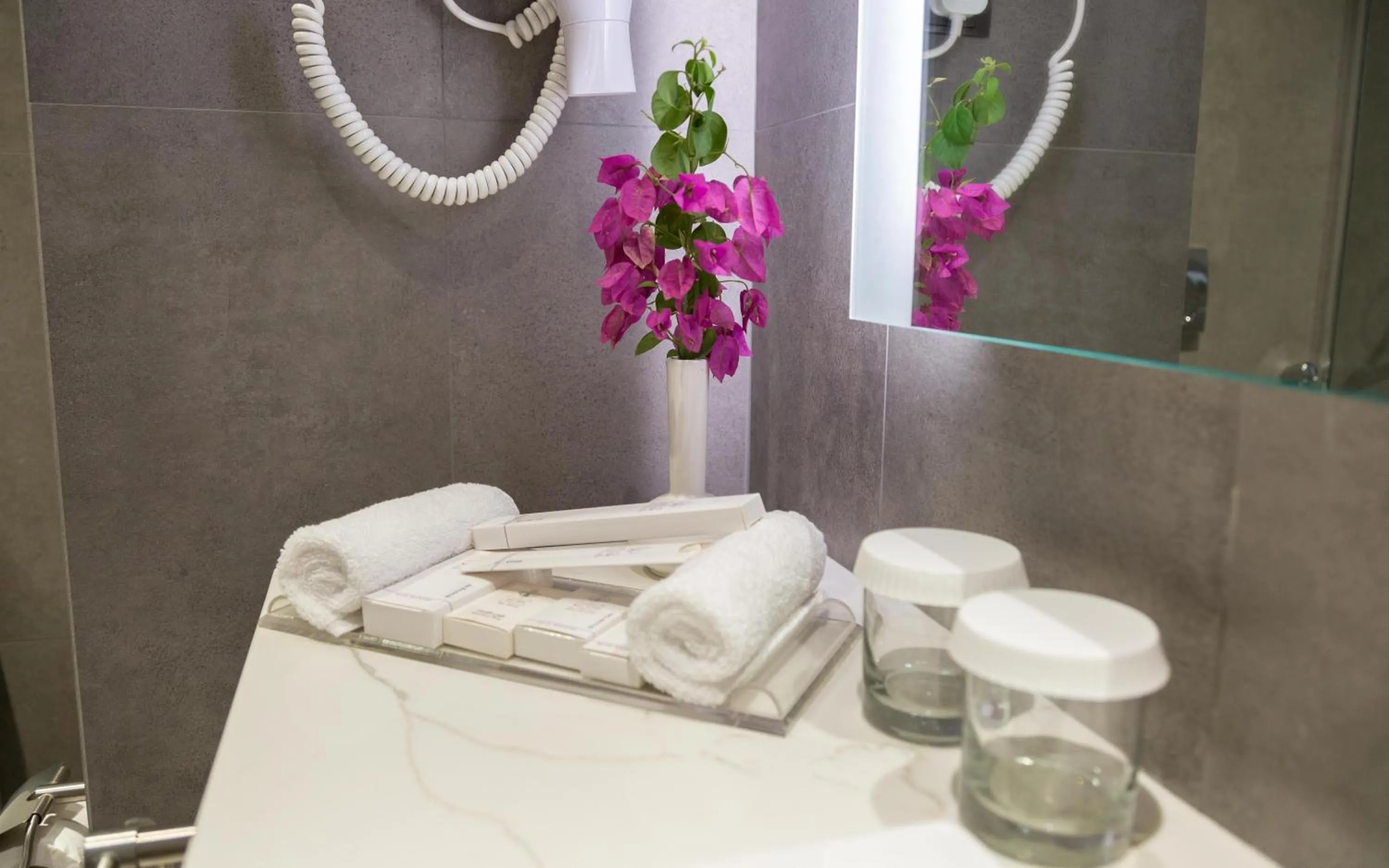 Bathroom in Comfort Hotel Jeddah King Road