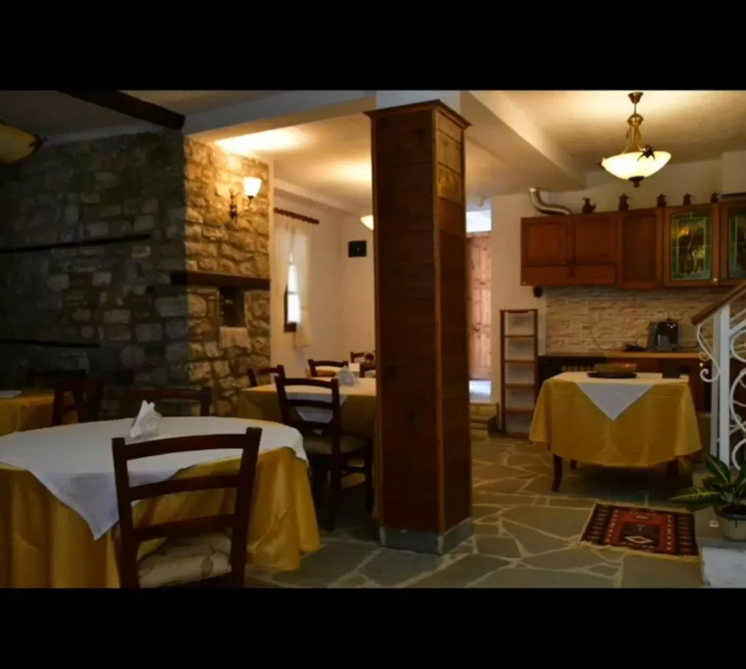 Restaurant/Places to Eat in Guest House J.Prifti