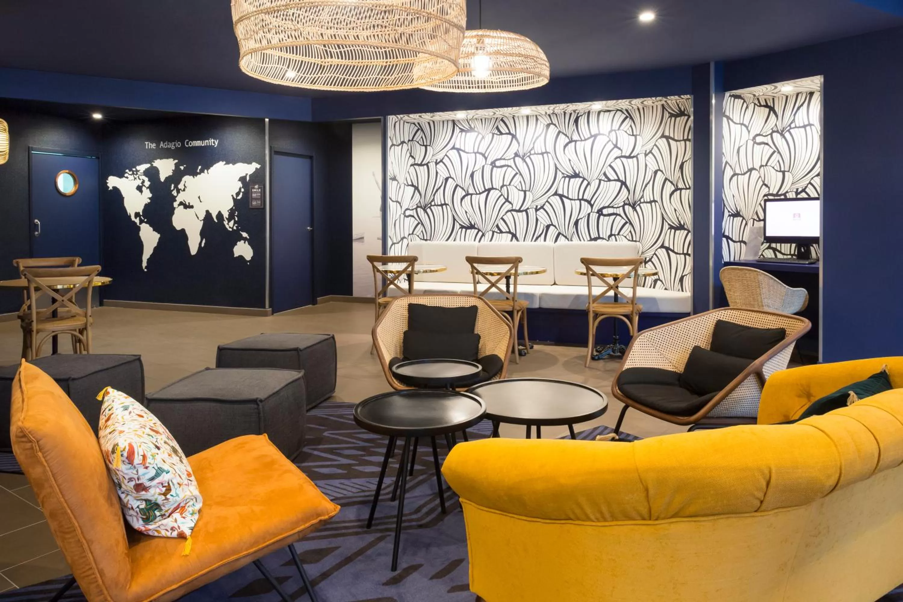 Communal lounge/ TV room in Aparthotel Adagio Annecy Centre