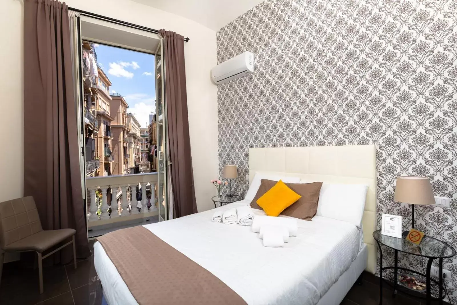 Economy Double Room in B&B Depretis19 Economy Double Room in B&B Depretis19