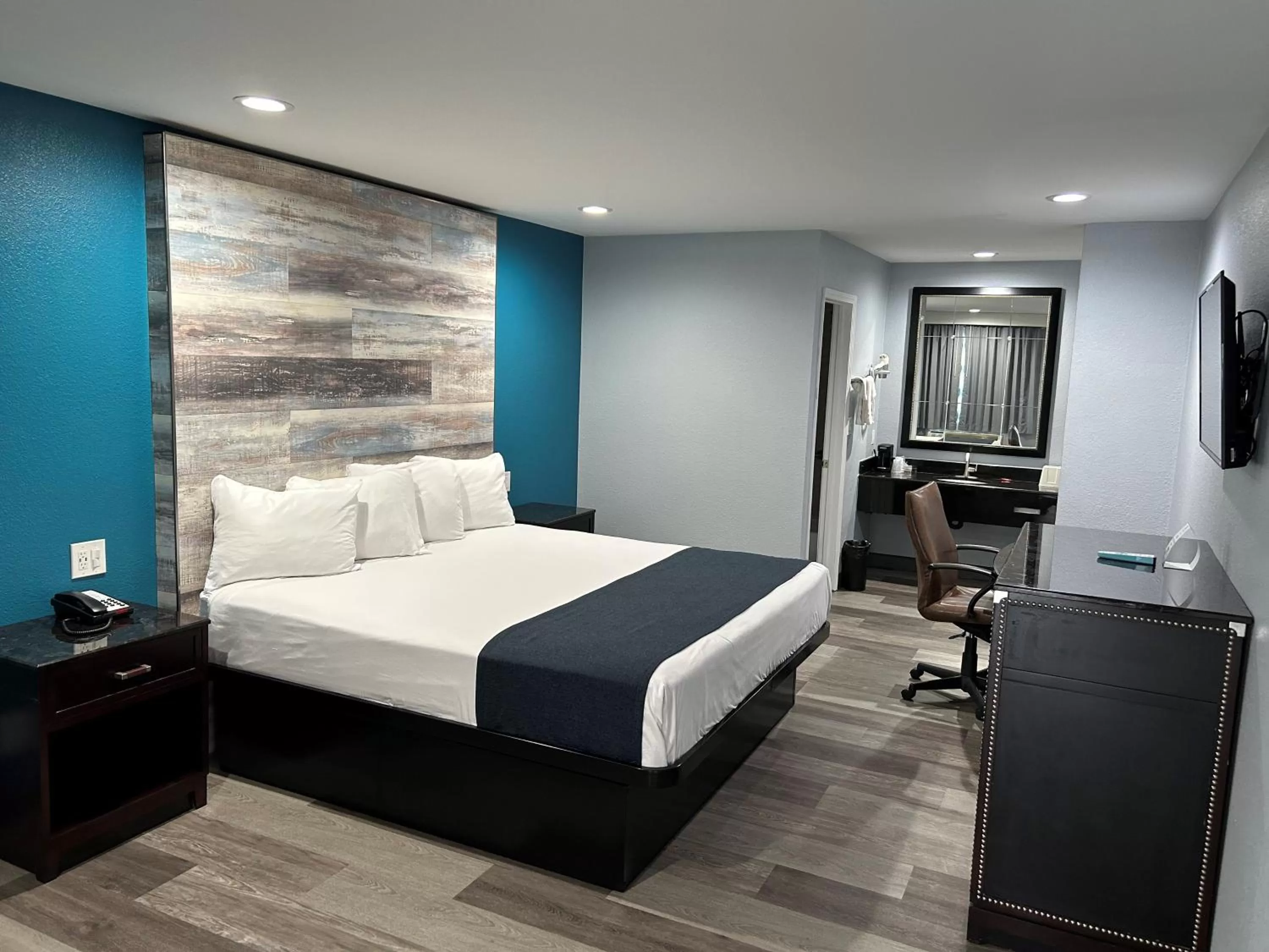 Two-Bedrooms Suite in SureStay Hotel by Best Western Buena Park Anaheim
