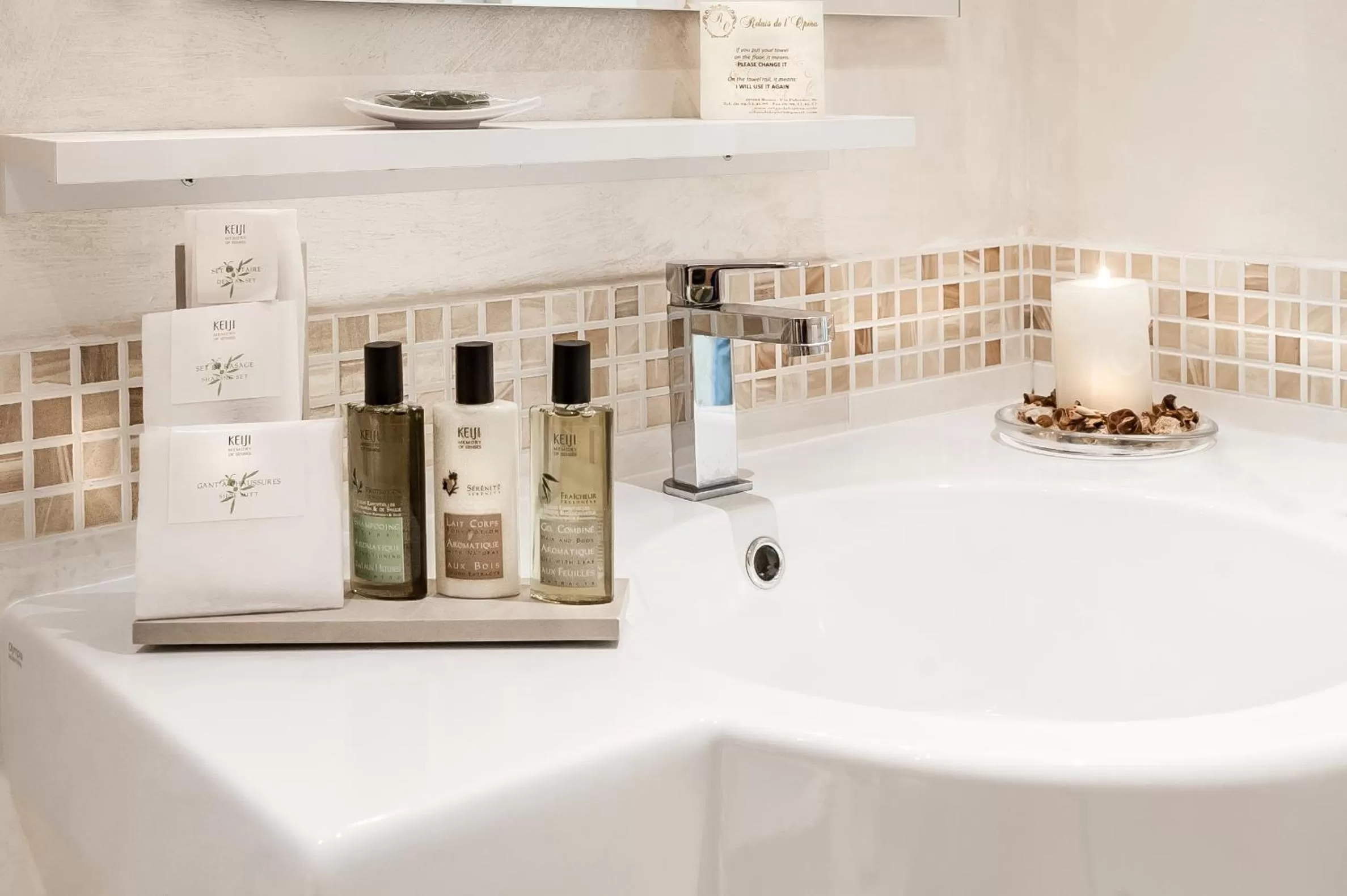 Bathroom in Relais de l'Opera