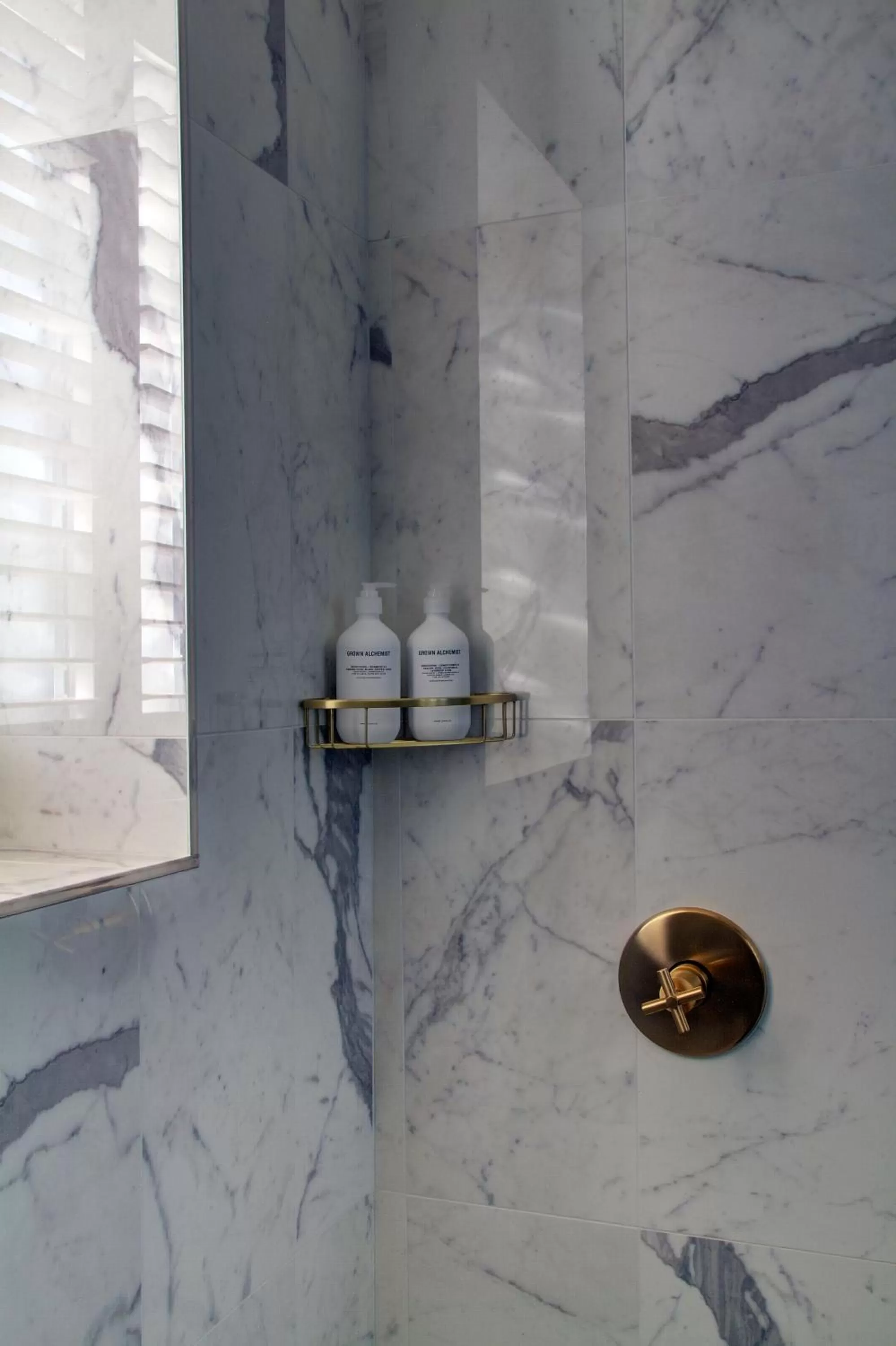 Bathroom in The Hollywood Franklin Hotel near Universal Studios