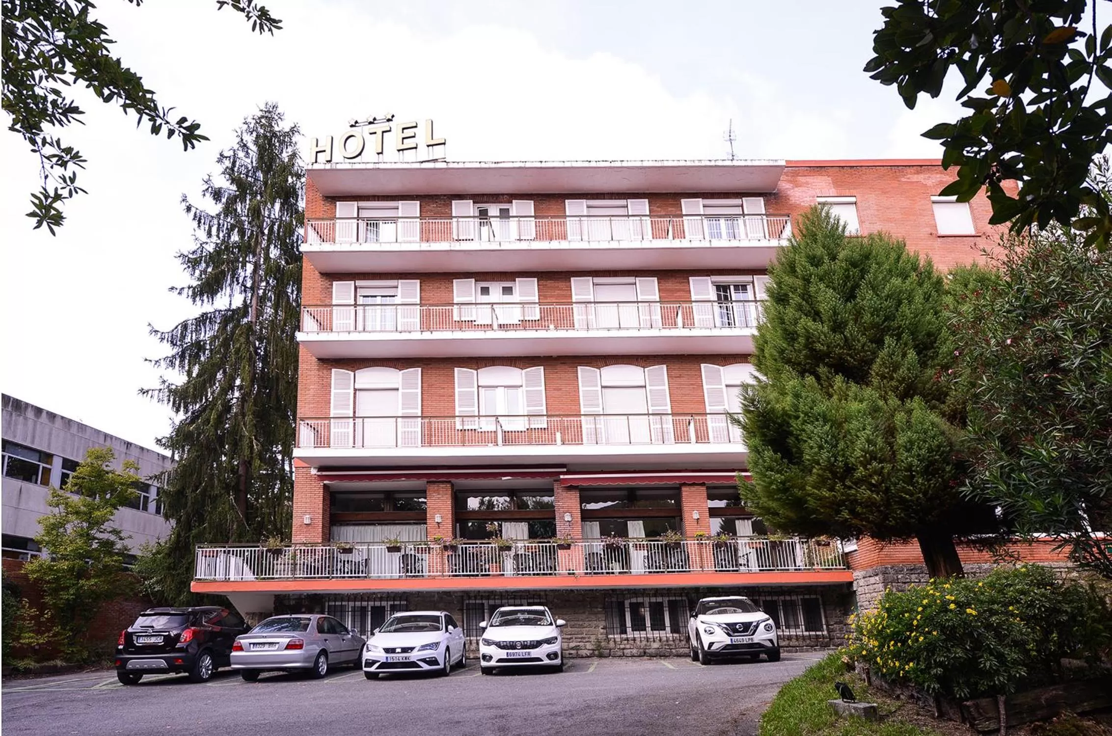 Property building in Hotel Alcazar Irun