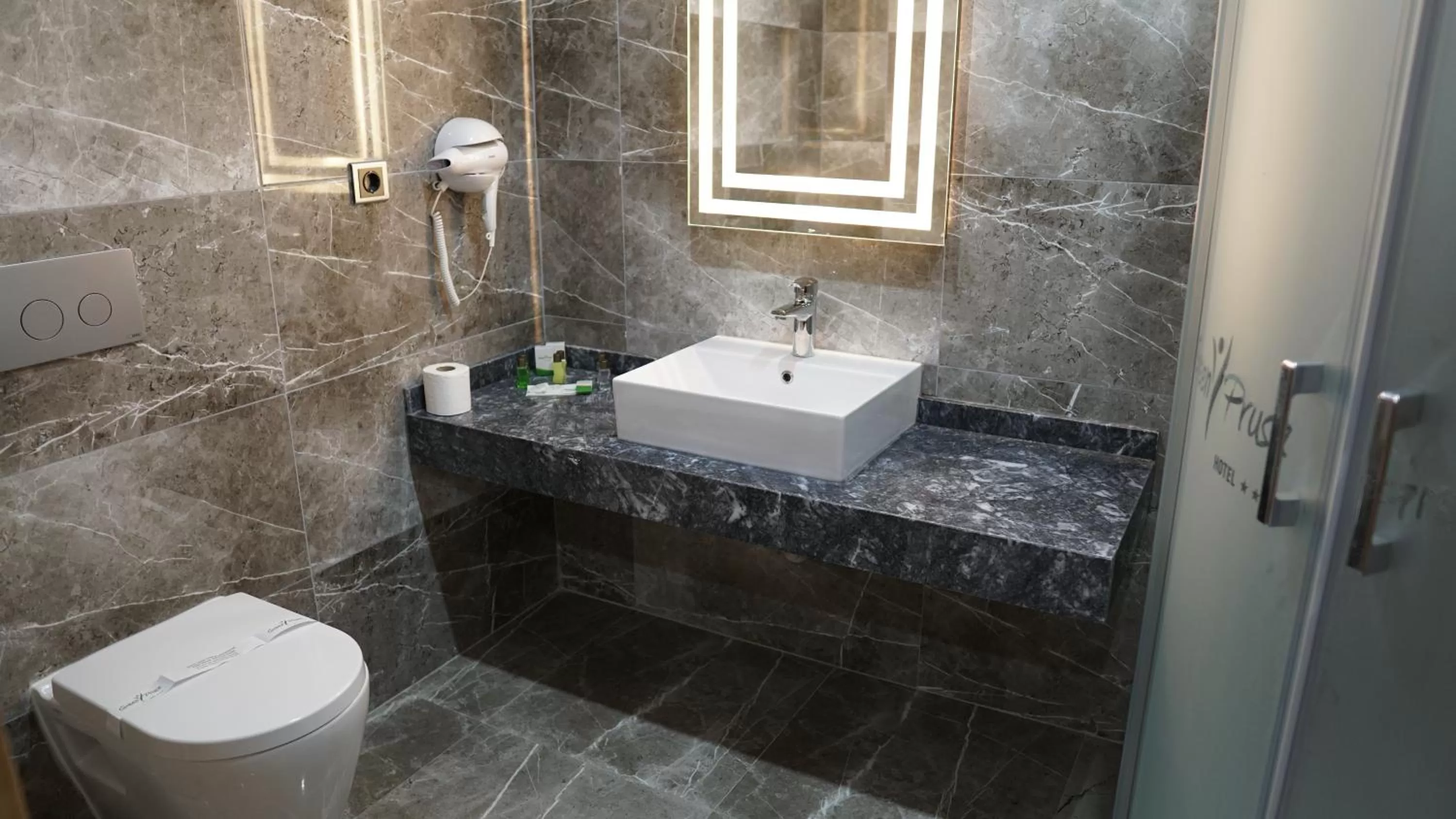 Massage in Green Prusa Hotel