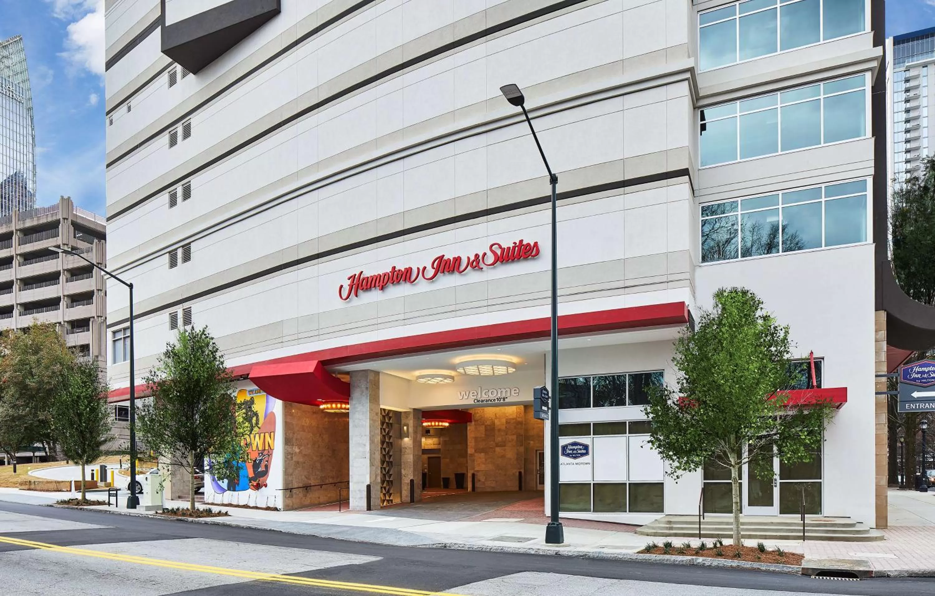 Property building in Hampton Inn & Suites Atlanta-Midtown, Ga