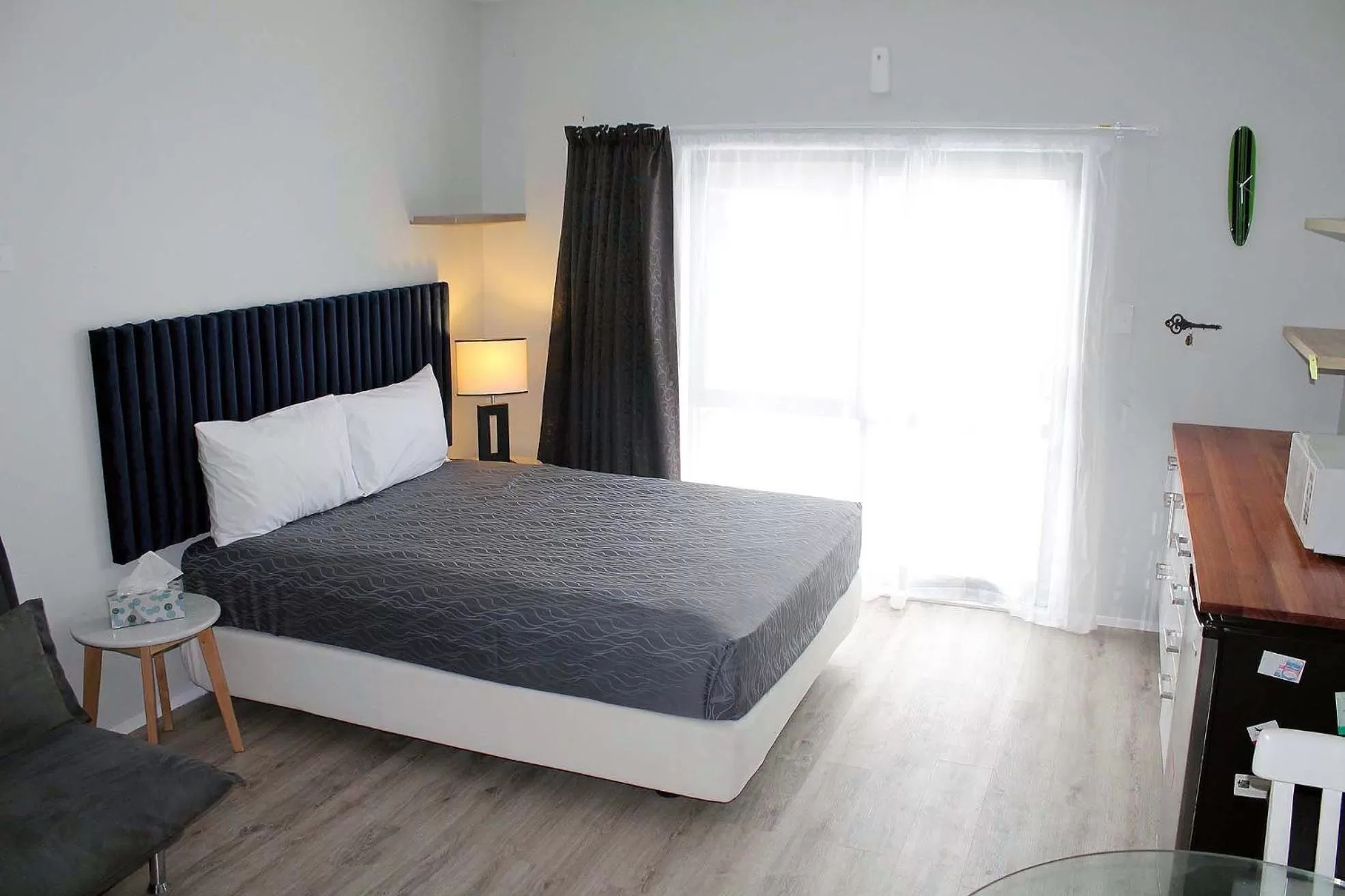 Bed in Marlborough Wine Country B&B