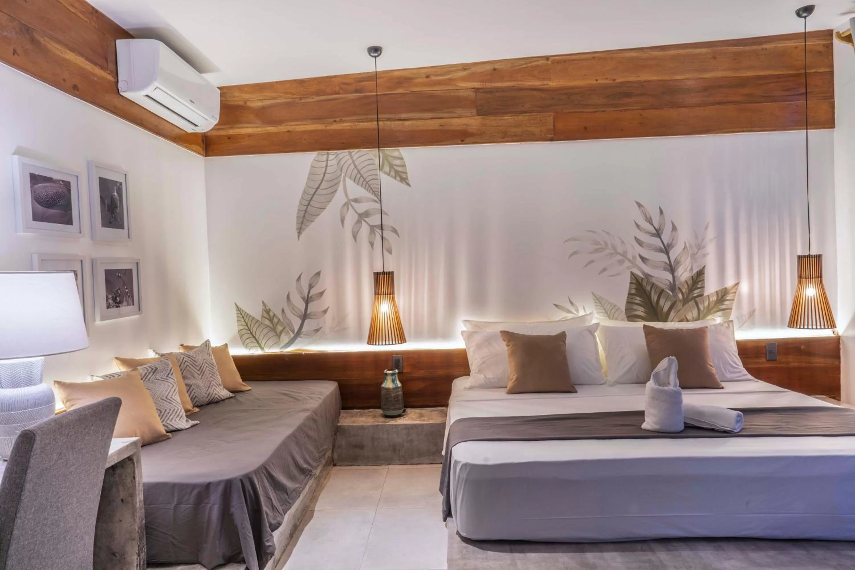 Bed in Bird of Paradise