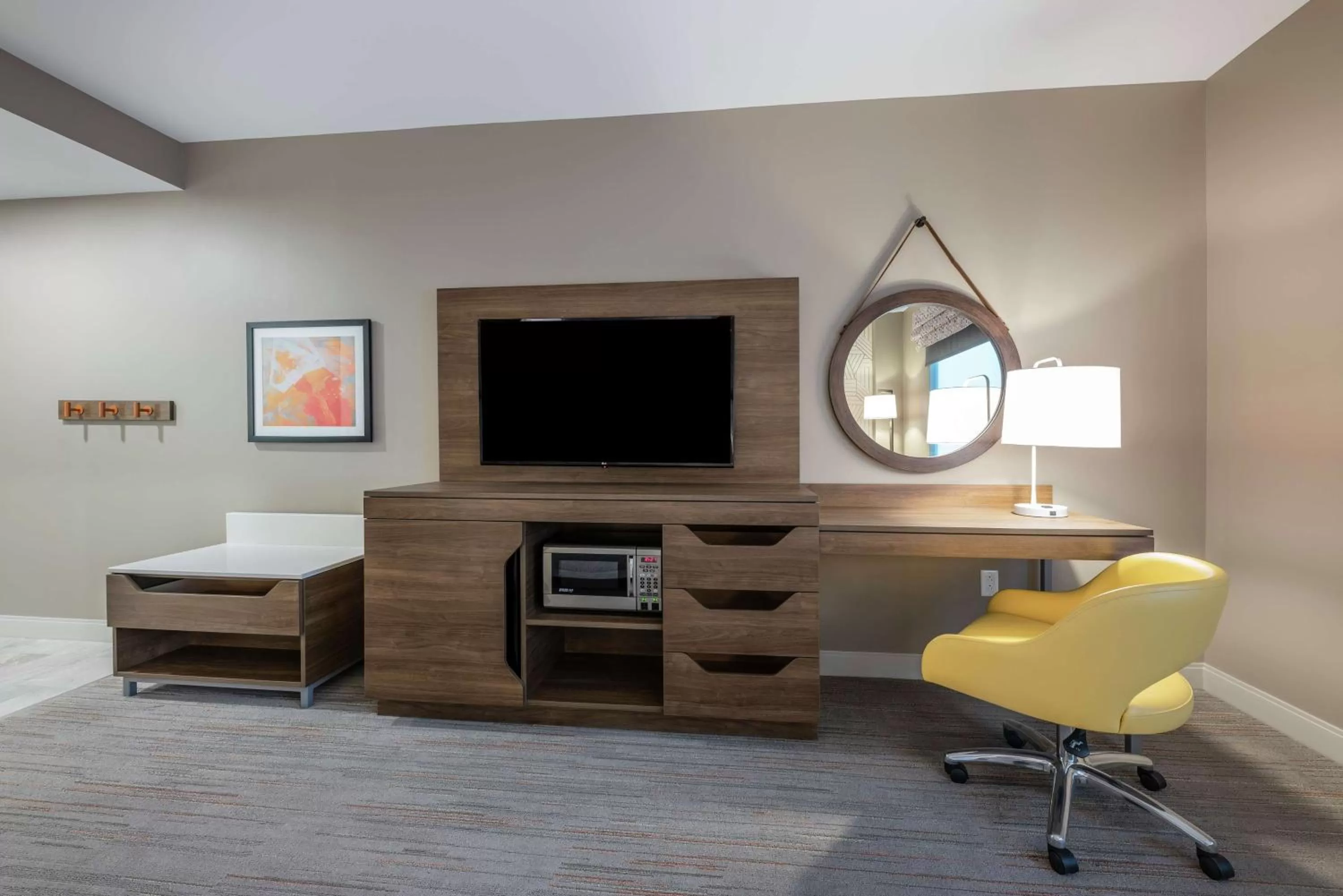 TV and multimedia in Hampton Inn & Suites Charlottetown