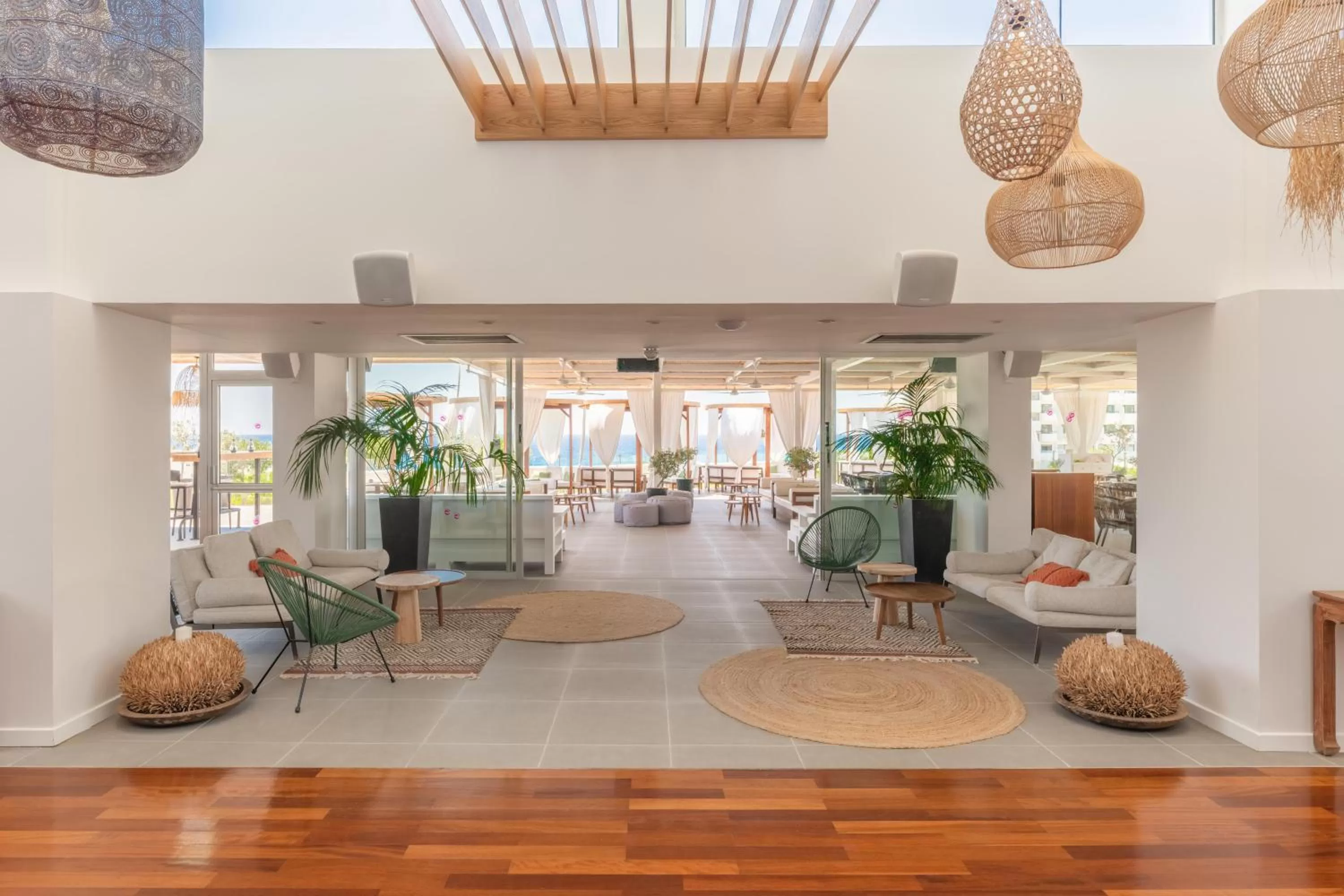 Restaurant/places to eat in Napa Mermaid Hotel & Suites