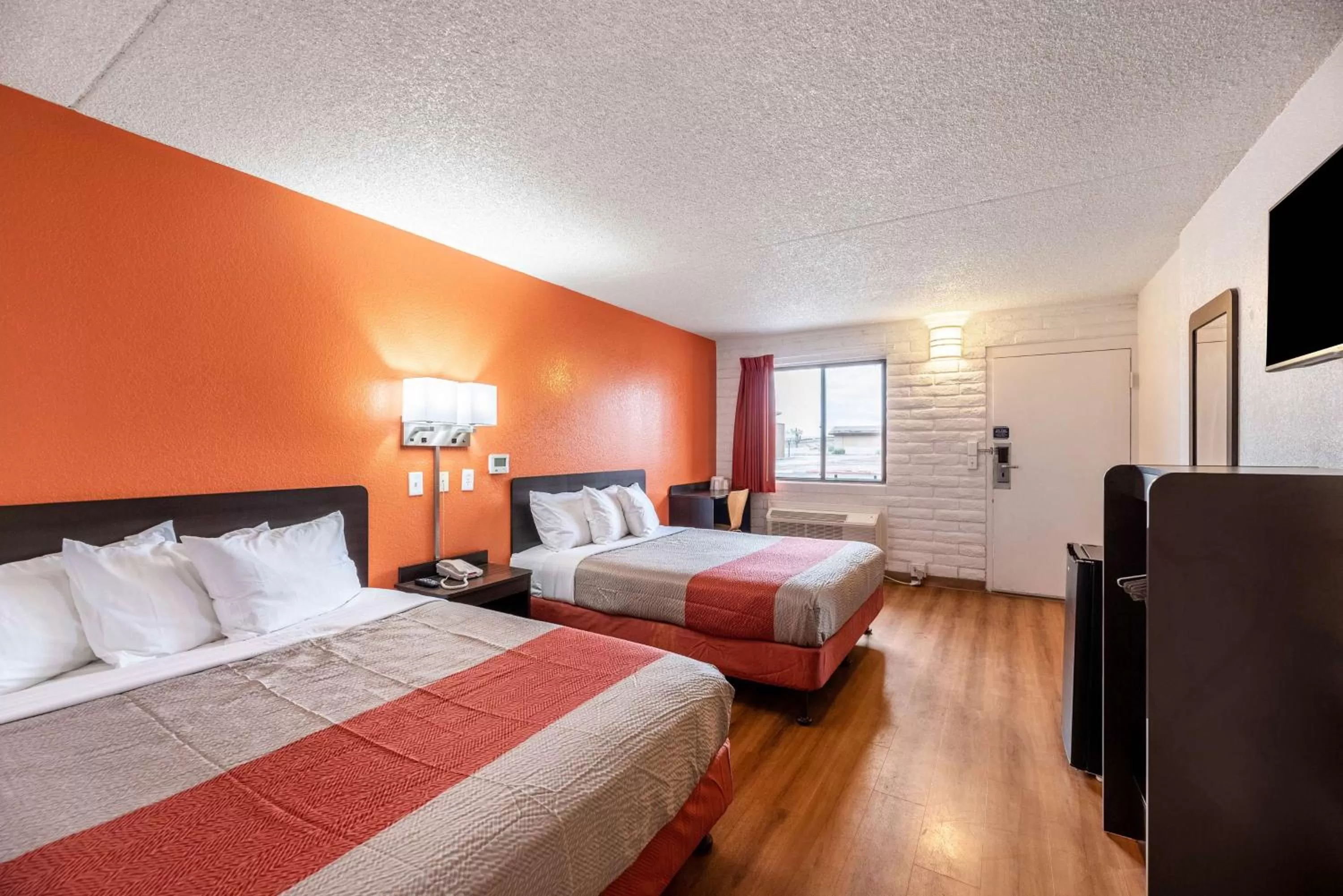 Photo of the whole room, Bed in Motel 6 Eloy Arizona Casa Grande