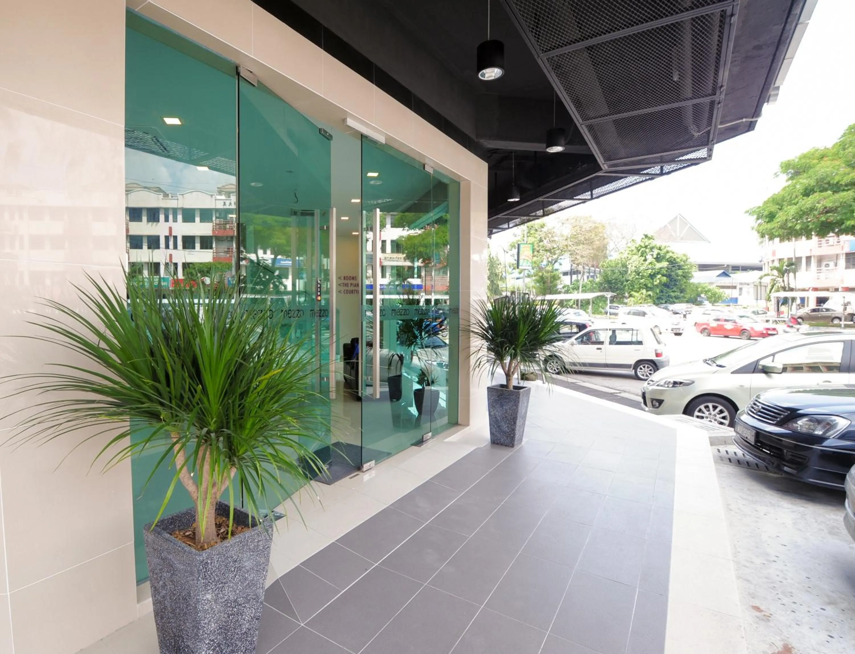 Facade/entrance in Hotel Mezzo