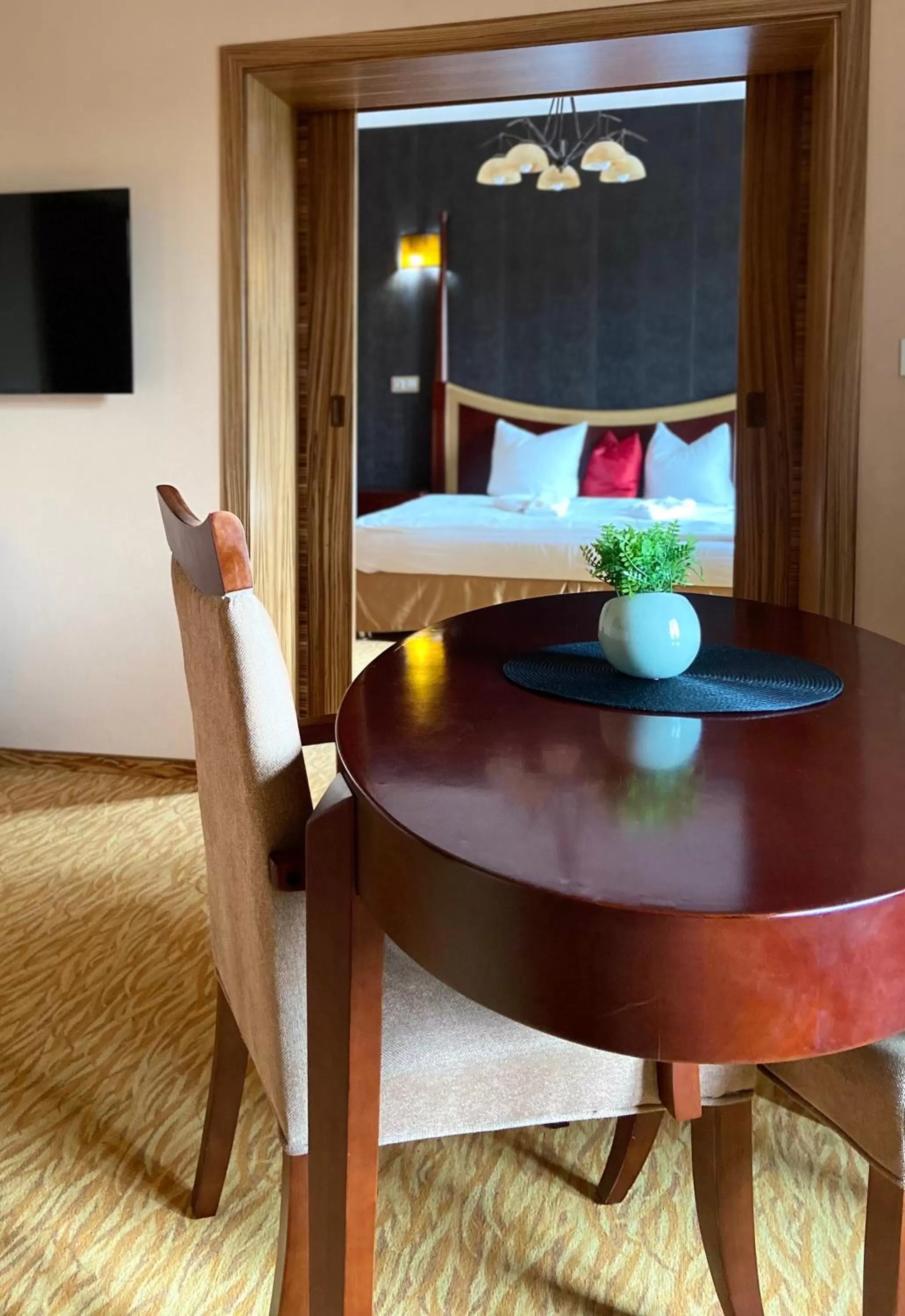 Photo of the whole room, Dining Area in Wellness Hotel Beethoven