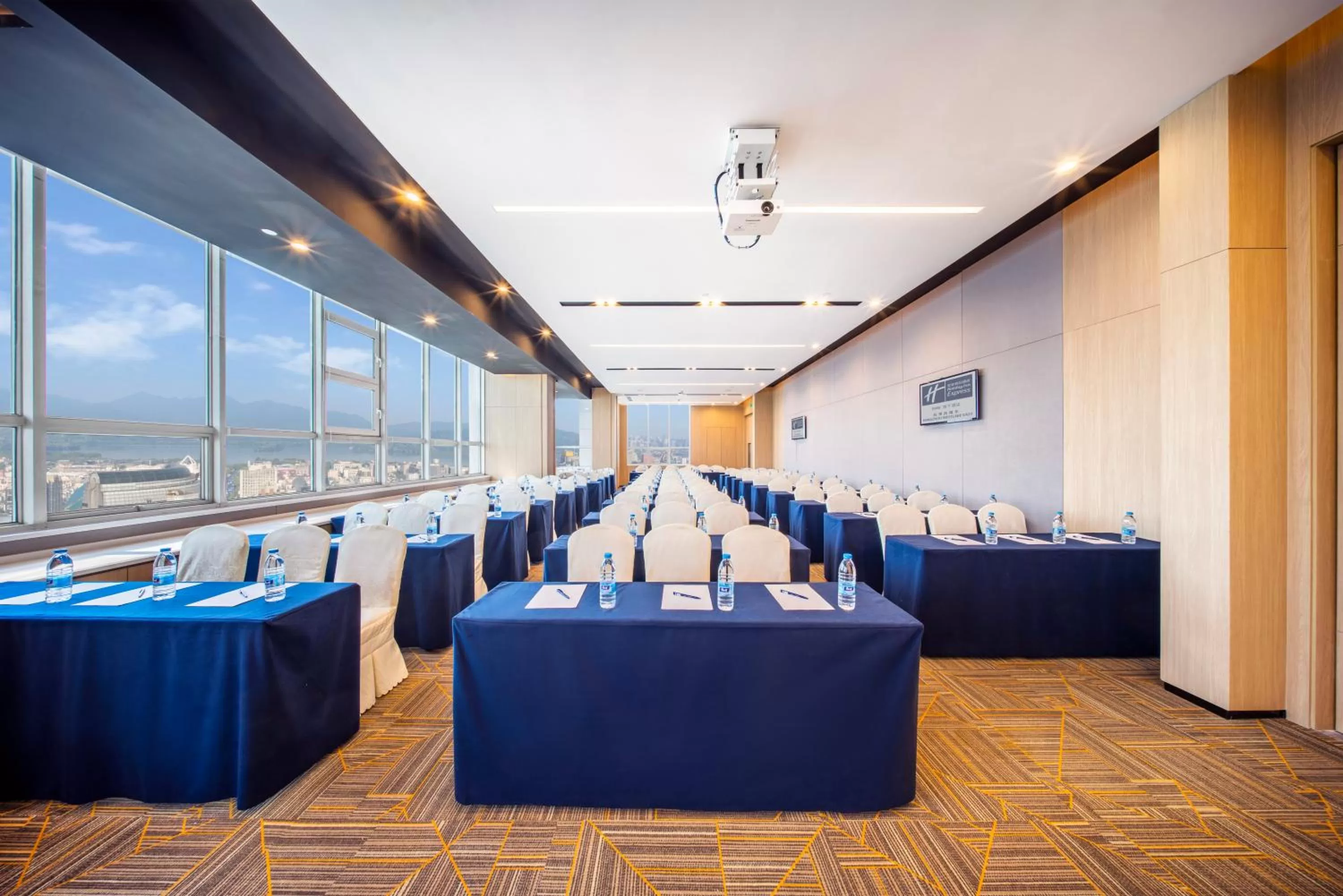 Banquet/Function facilities in Holiday Inn Express Hangzhou Westlake East, an IHG Hotel