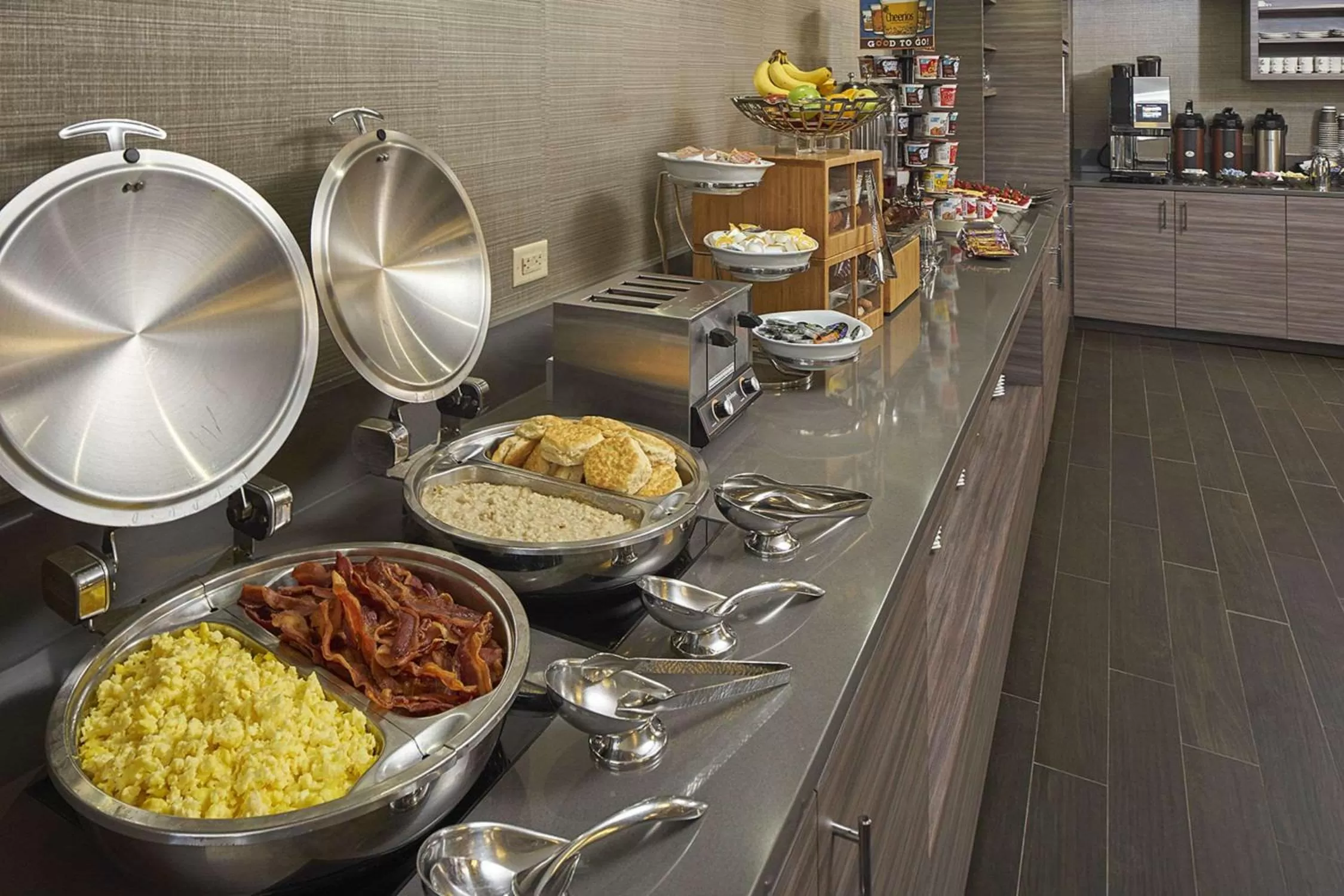 Restaurant/places to eat in Hilton Raleigh North Hills