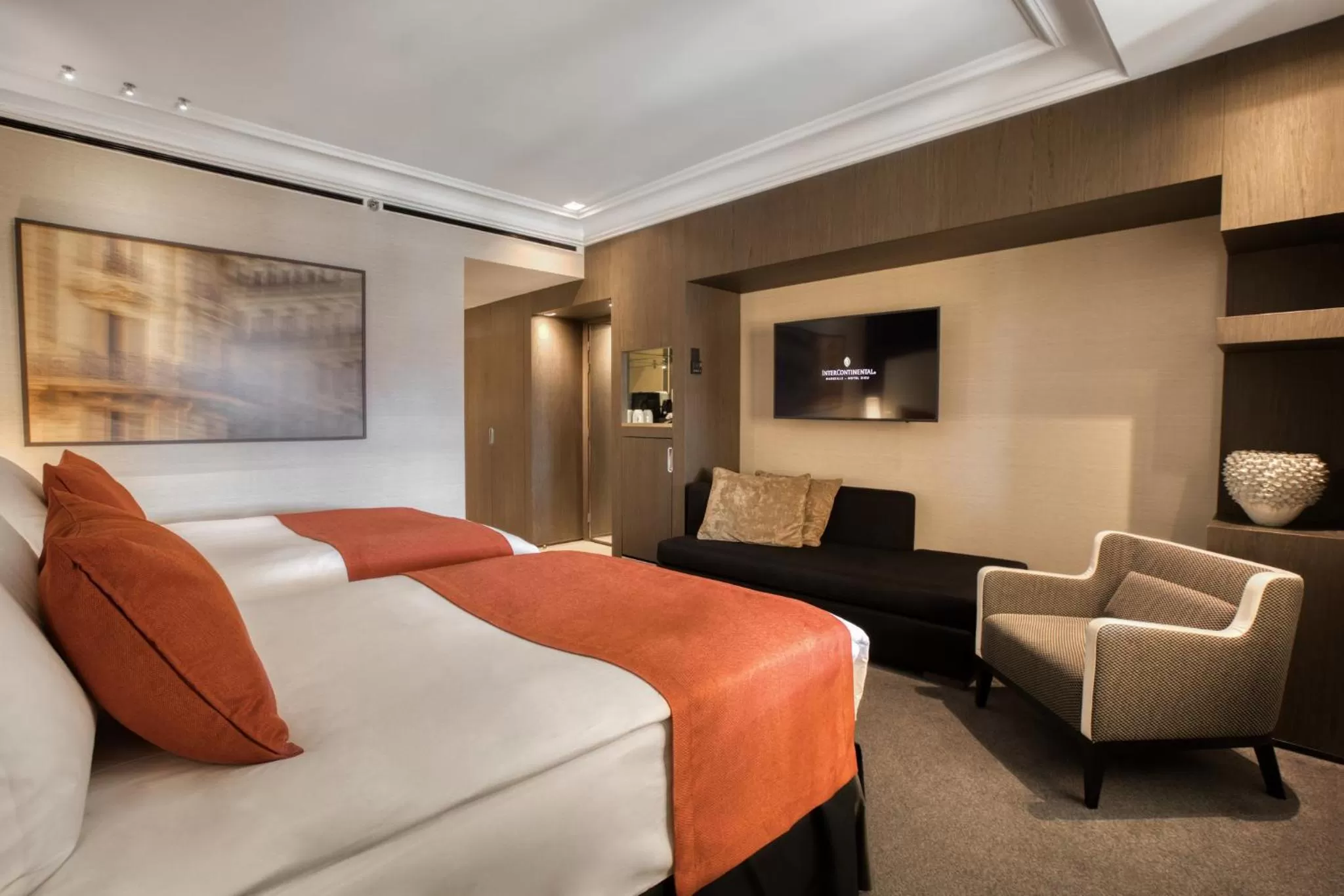 Photo of the whole room, Bed in InterContinental Marseille - Hotel Dieu by IHG