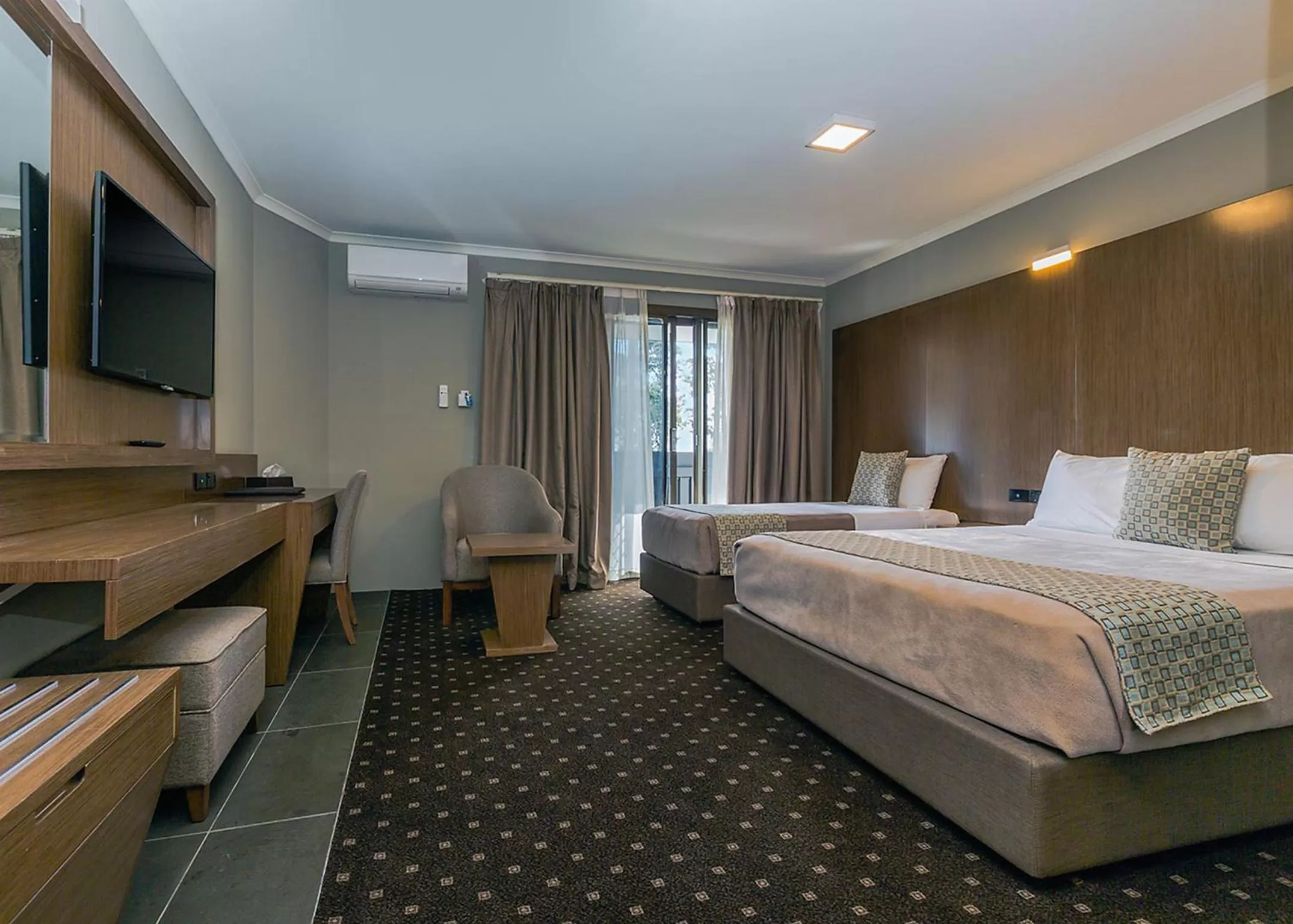 Standard Twin Room in Motel 10