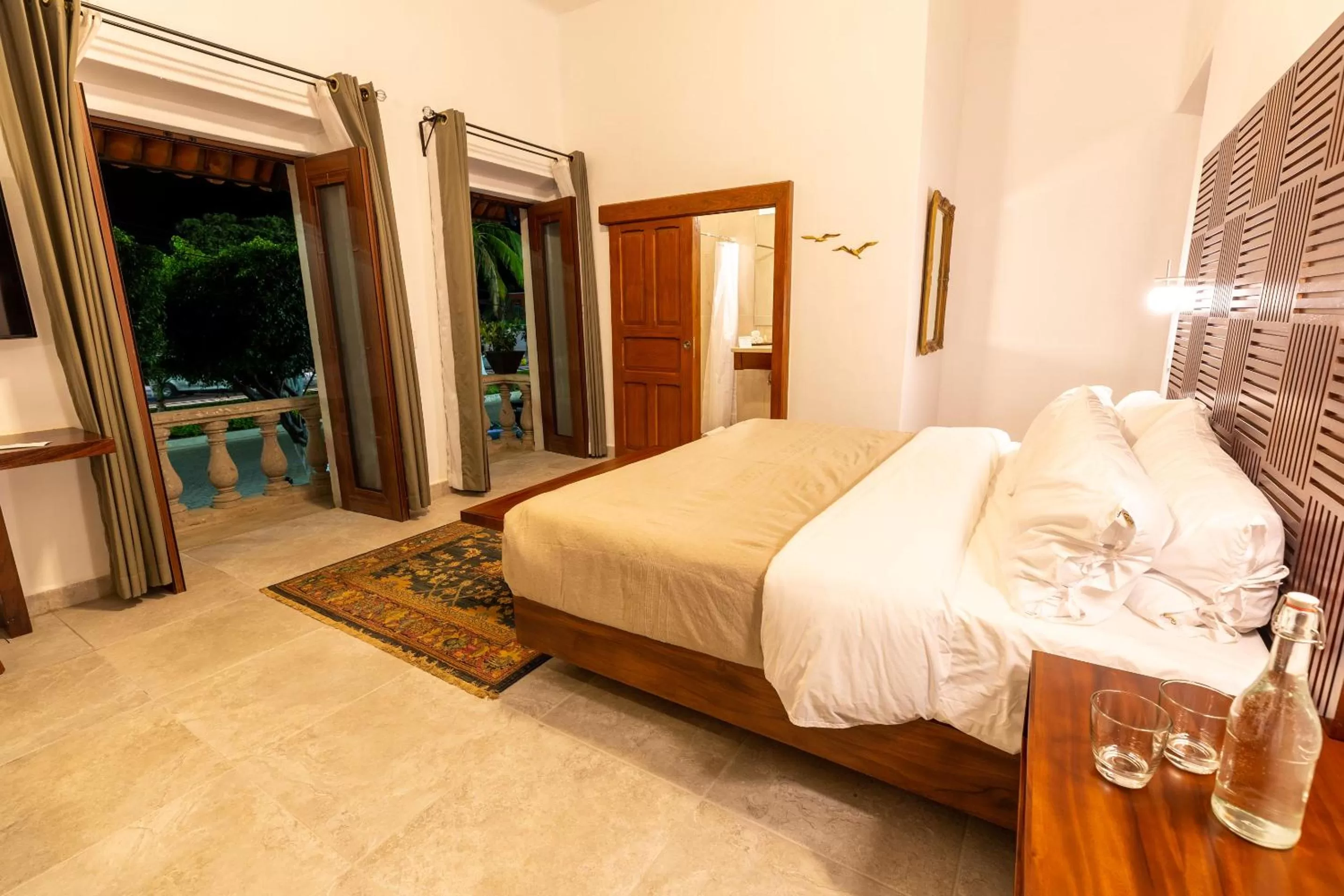 Bedroom, Bed in Plaza Chapala Hotel