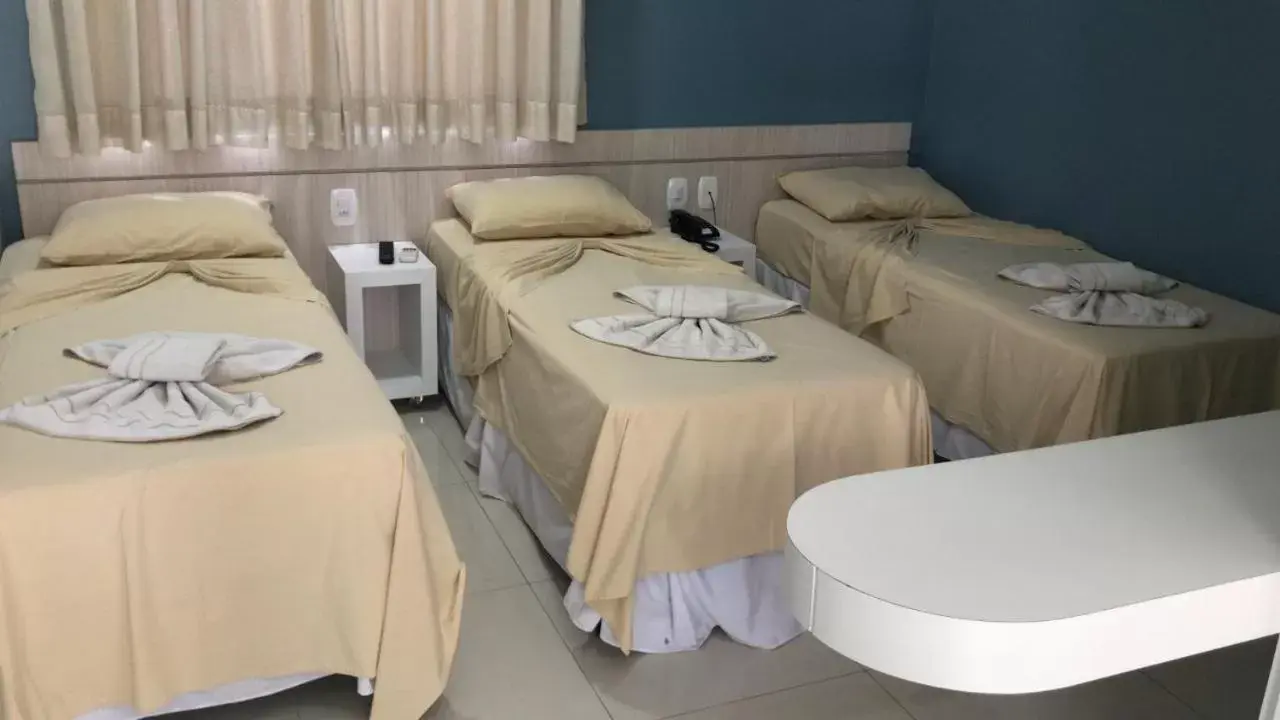 Luxury Triple Room in Hotel Roni Luxury Triple Room in Hotel Roni