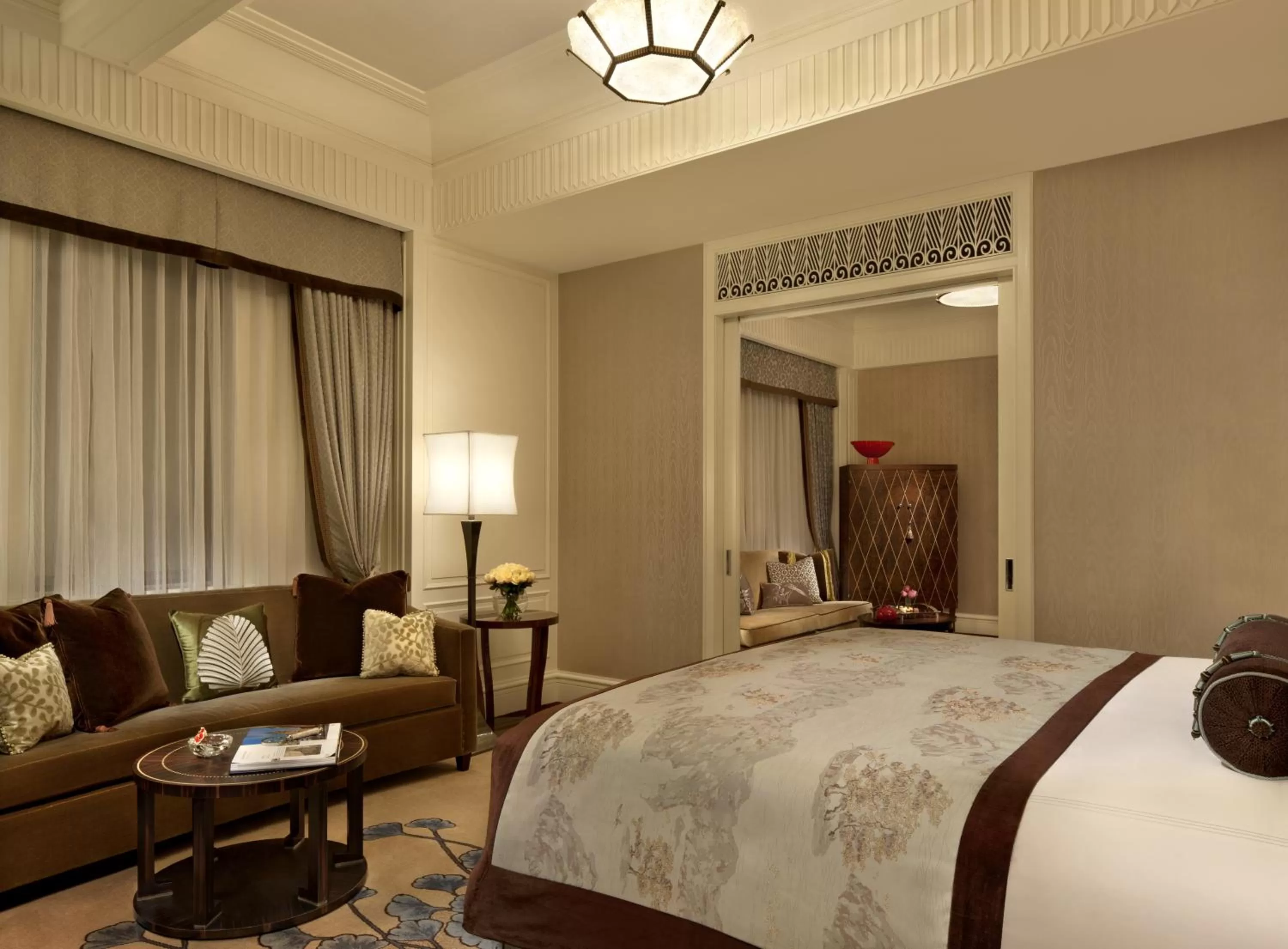 Bed in Fairmont Peace Hotel on the Bund