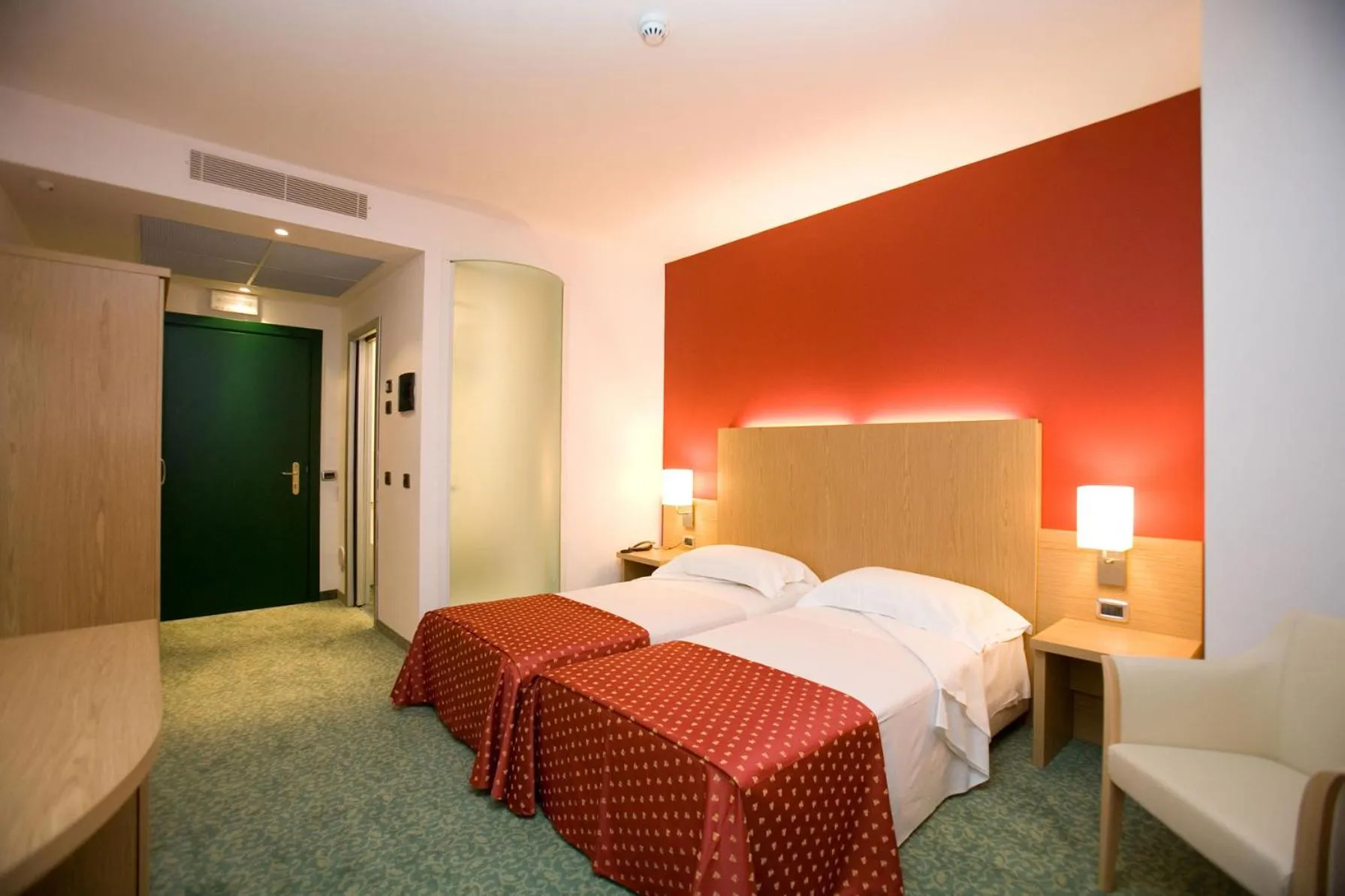 Bed in Hotel Senator