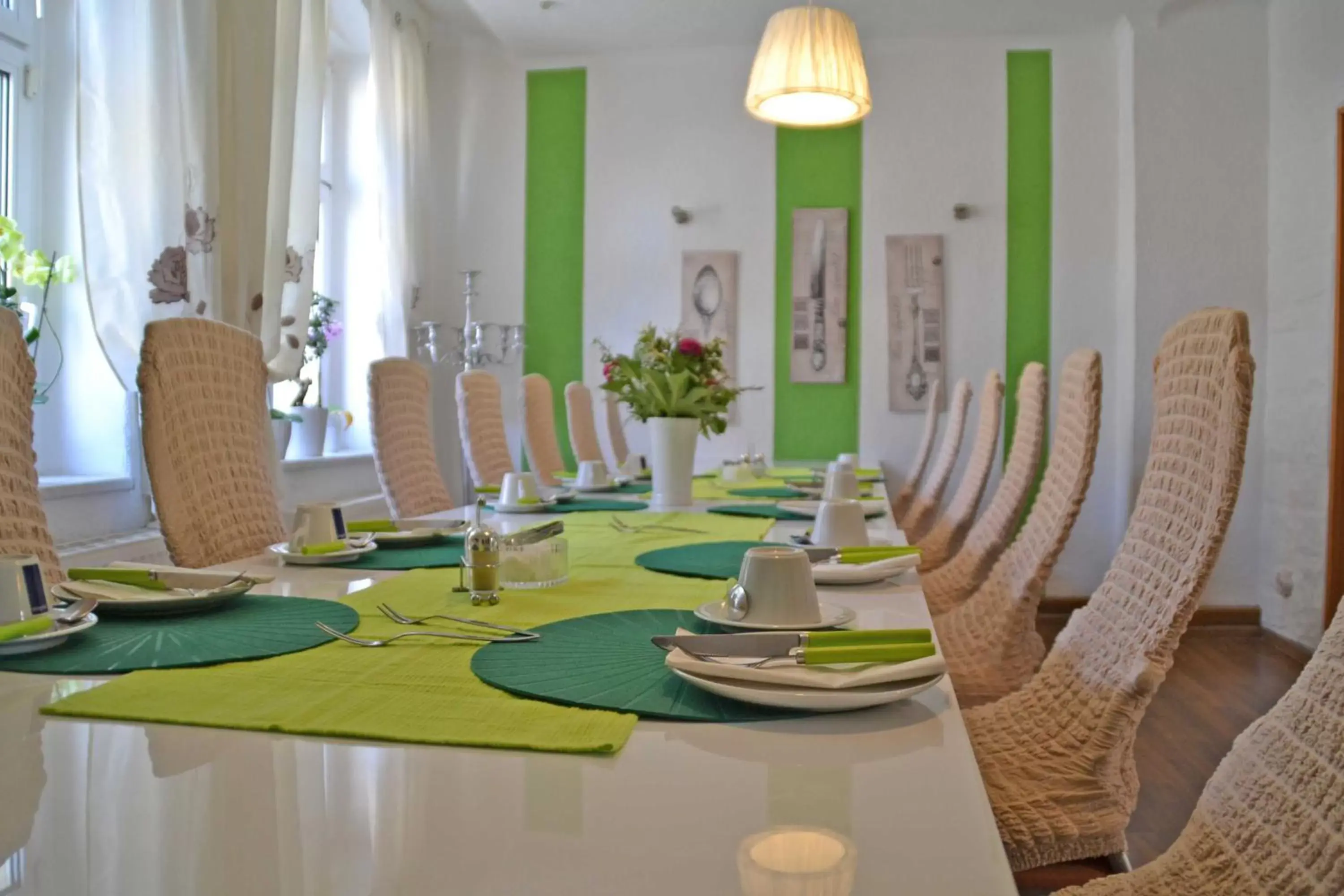 Double Room with Bathroom in Pension zur Neiße Double Room with Bathroom in Pension zur Neiße