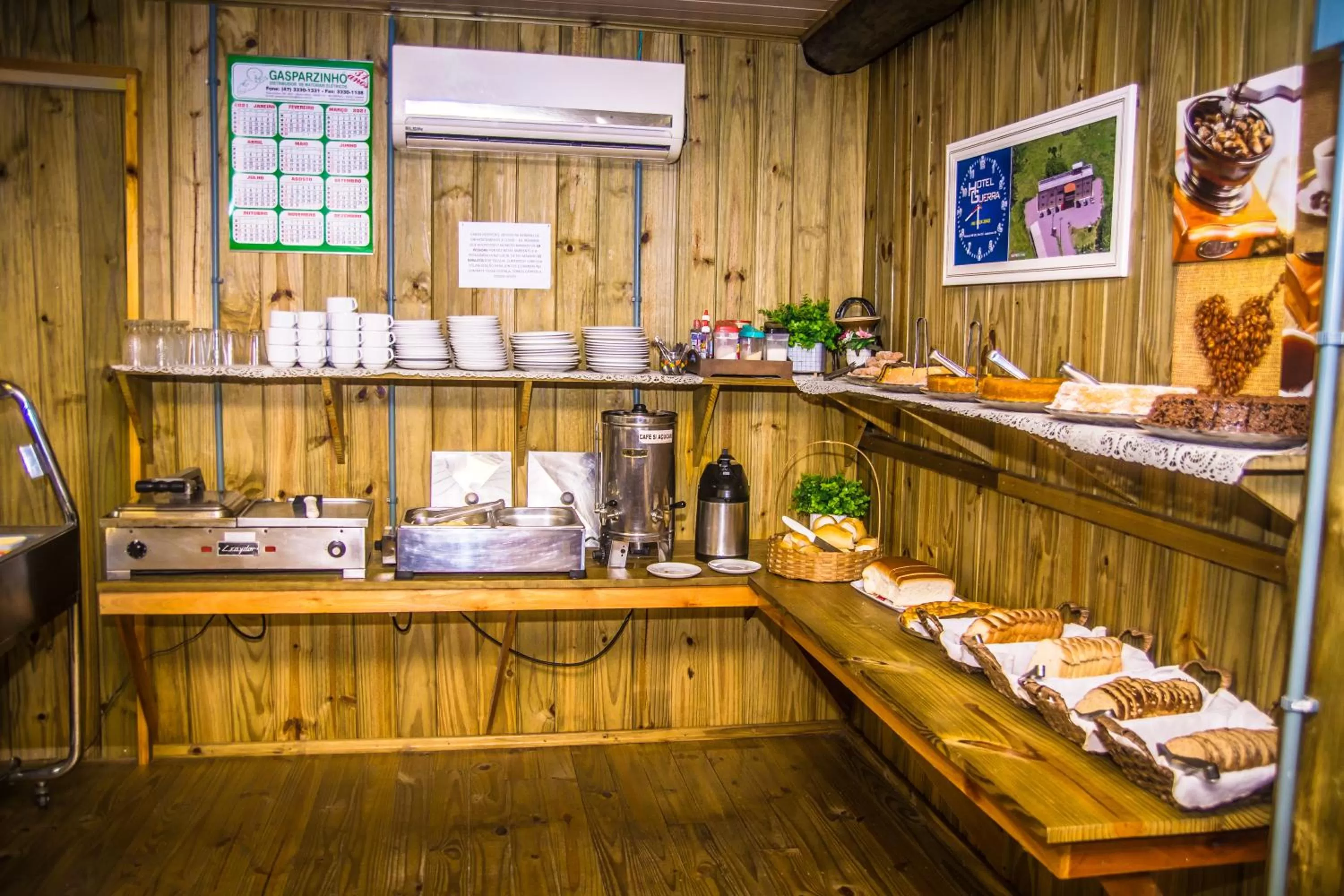 Breakfast in Hotel Guerra - Pousada Montebelo