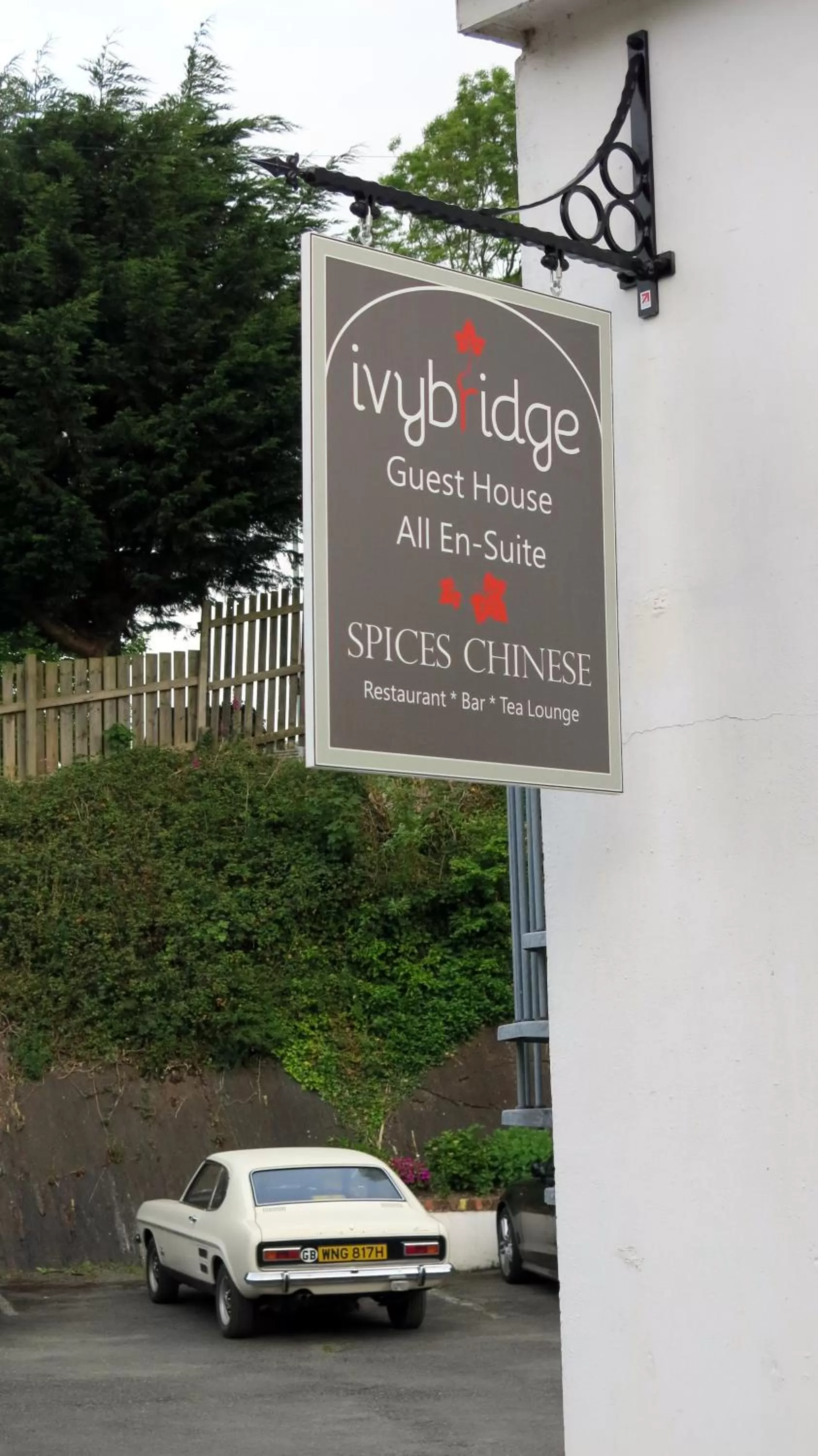 Property logo or sign in Ivybridge Guesthouse