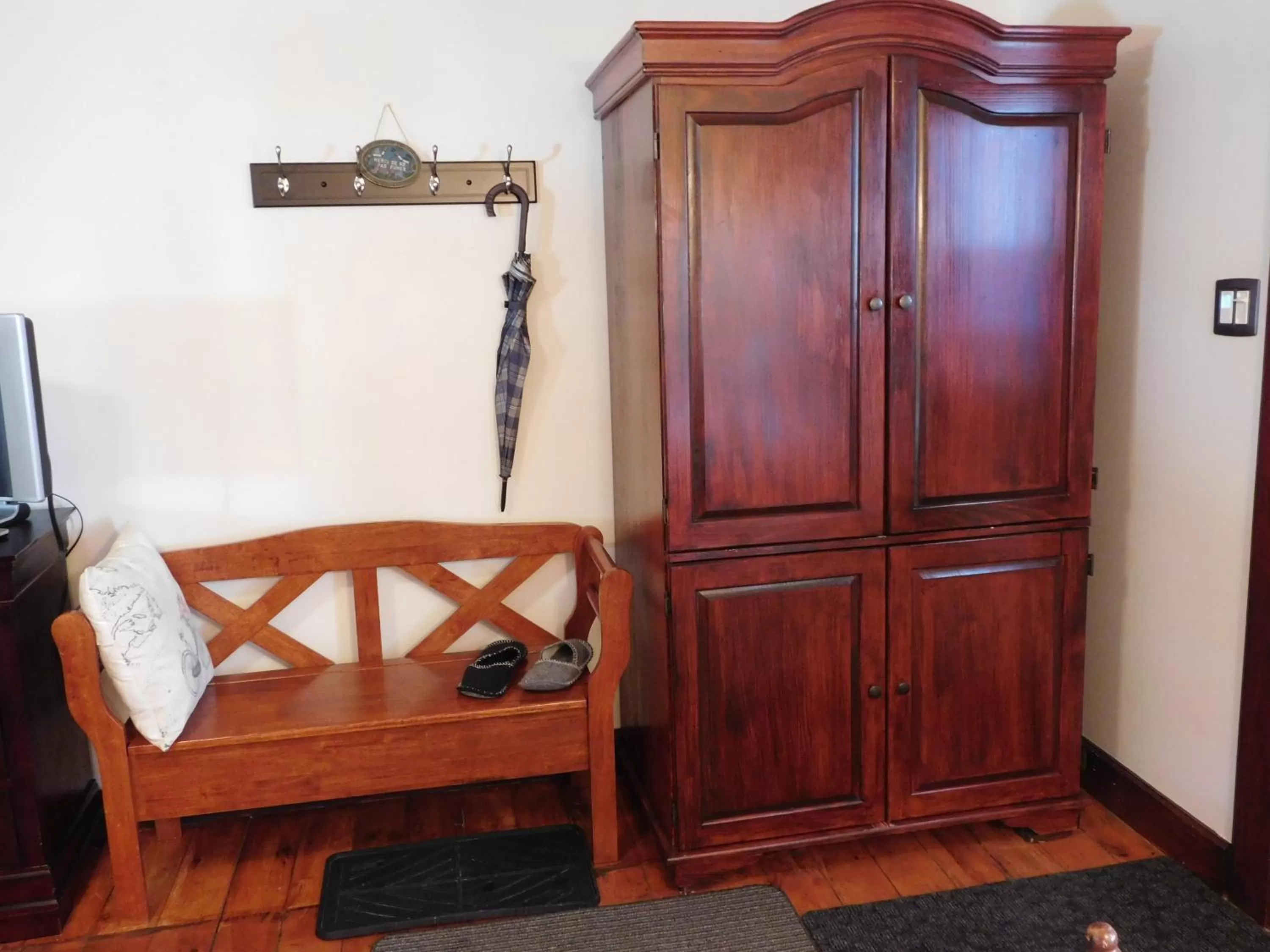 Photo of the whole room in Au Coeur De Magog