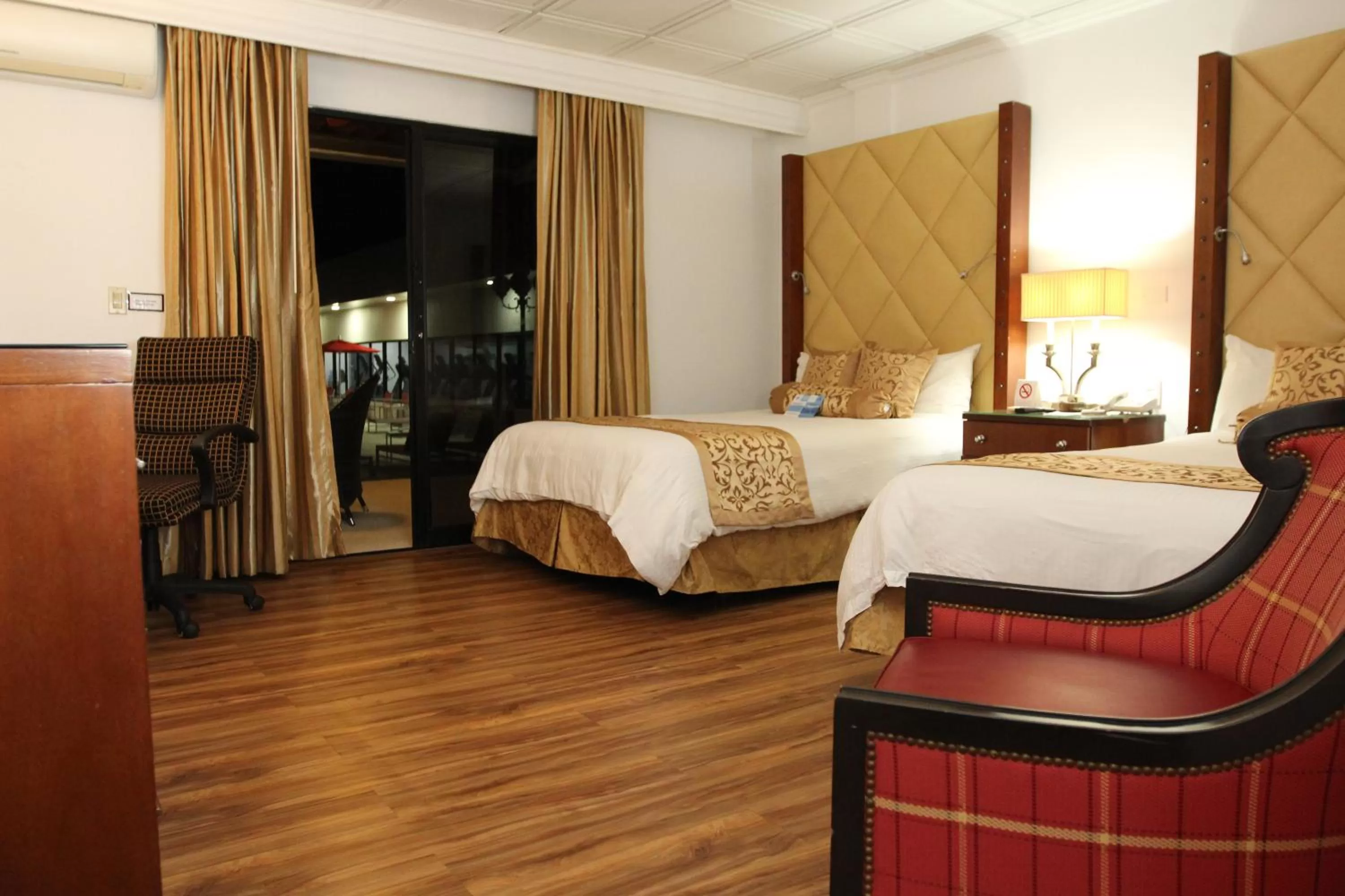 Photo of the whole room, Bed in Gran Hotel Nacional