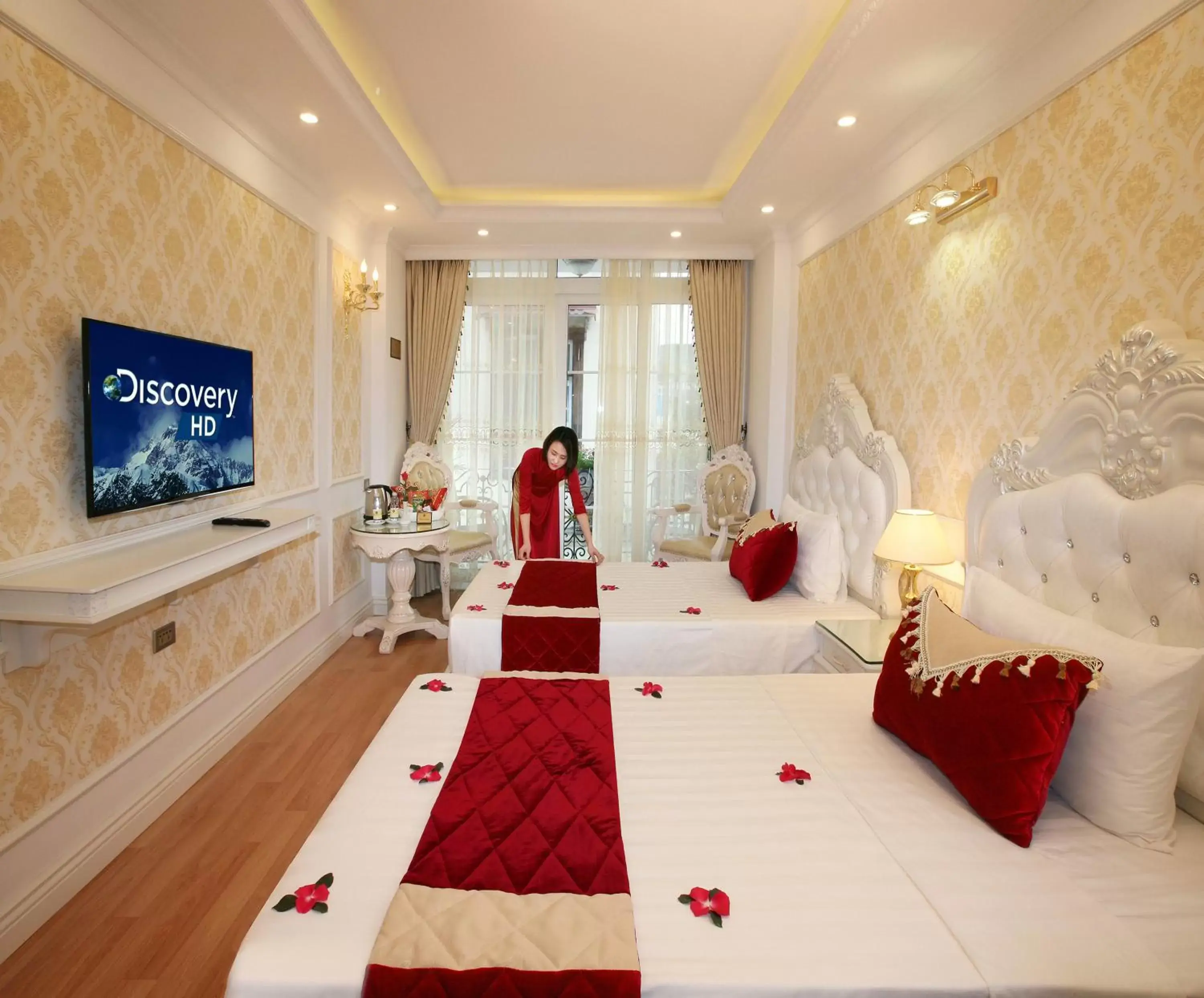 Deluxe Family Room in Hanoi Hotel Royal Deluxe Family Room in Hanoi Hotel Royal