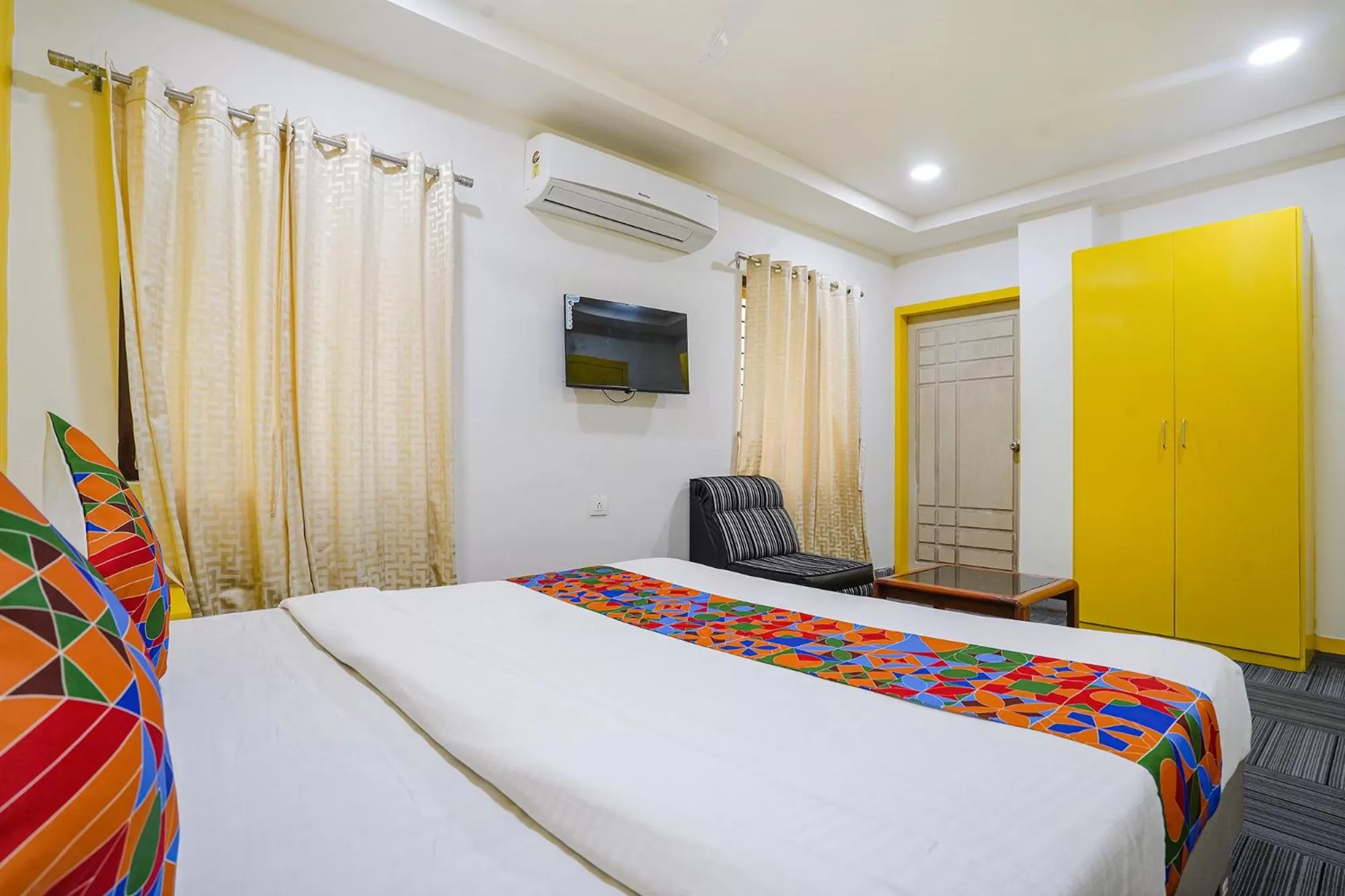 Bed in Collection O Hotel Holiday Banjara