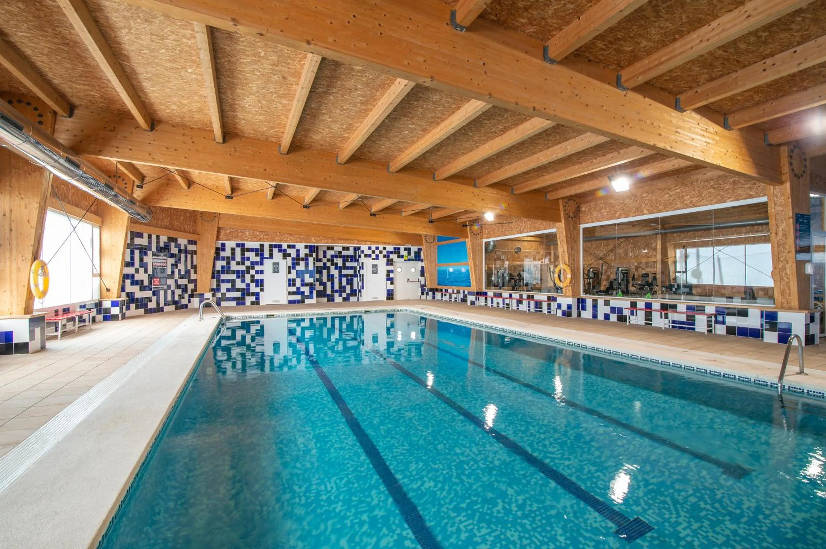 Swimming pool in Hotel Benidorm East by Pierre & Vacances