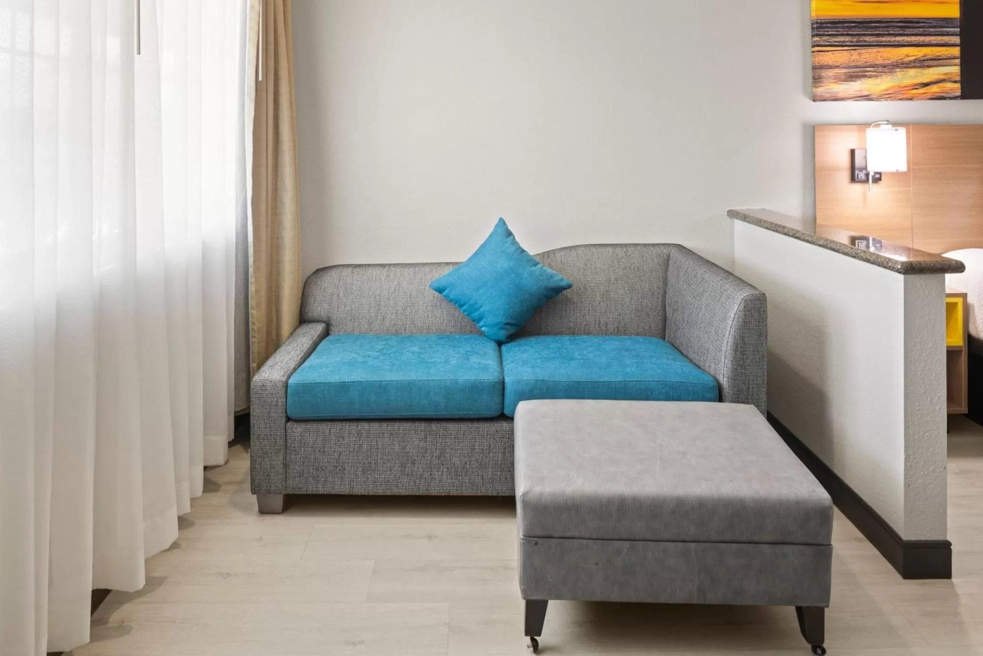 Seating area in Days Inn by Wyndham San Diego-East/El Cajon