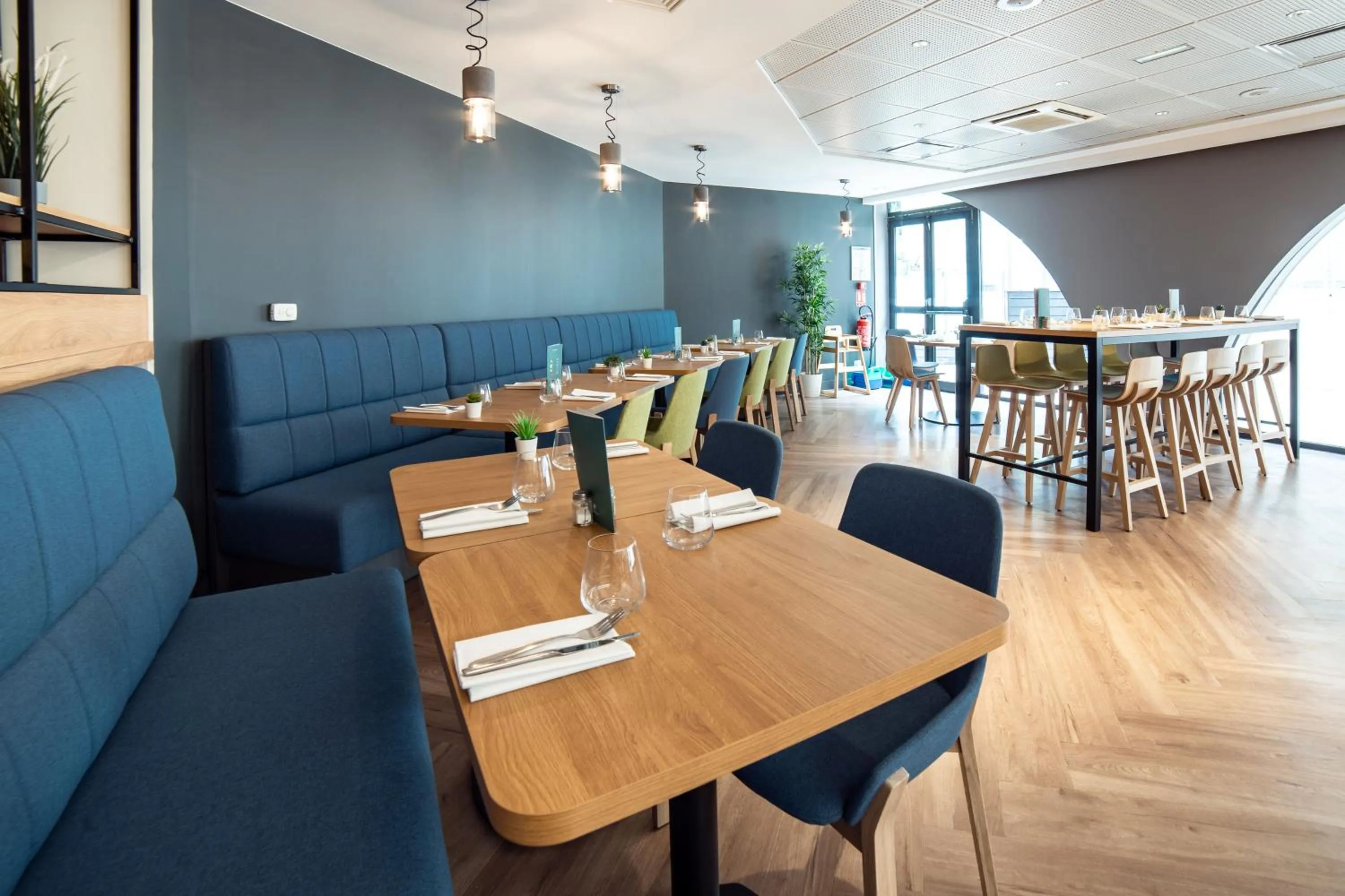 Restaurant/places to eat in Holiday Inn Lyon Vaise by IHG