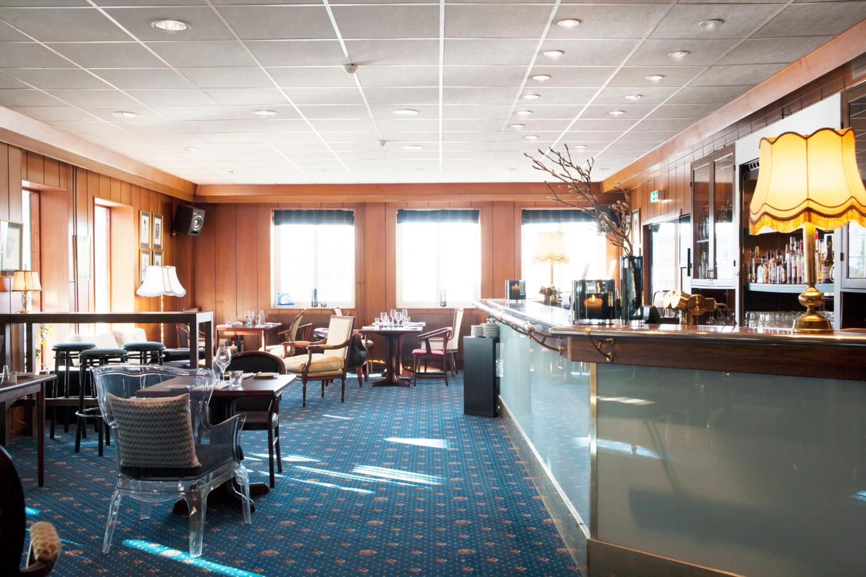 Restaurant/places to eat in Vinger Hotell