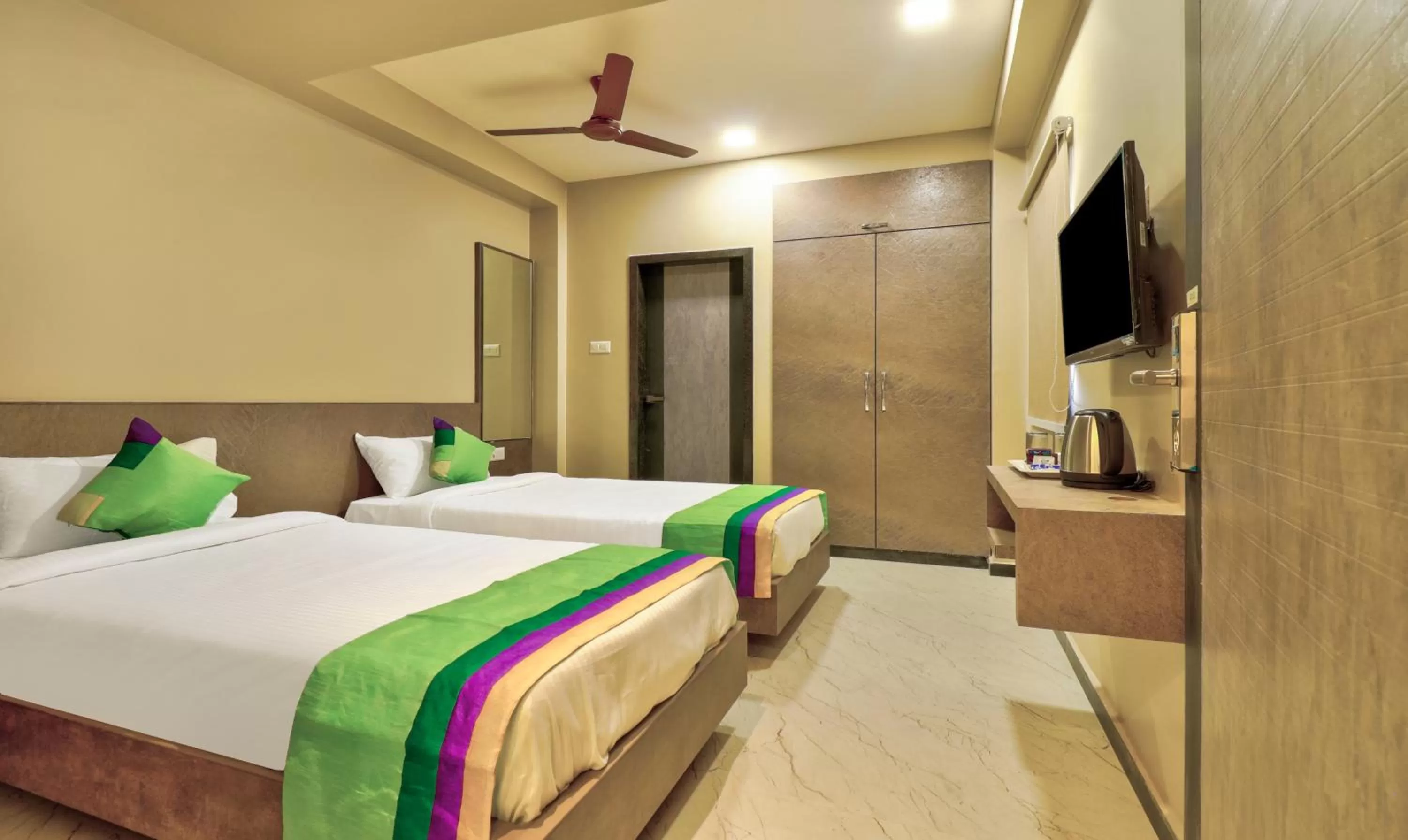 Bedroom, Bed in Treebo Sriz Cozy Seethamadhara