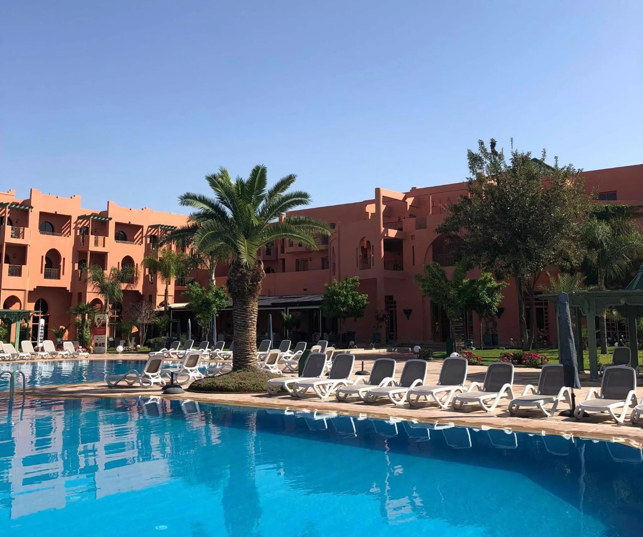 Swimming pool in Palm Plaza Marrakech
