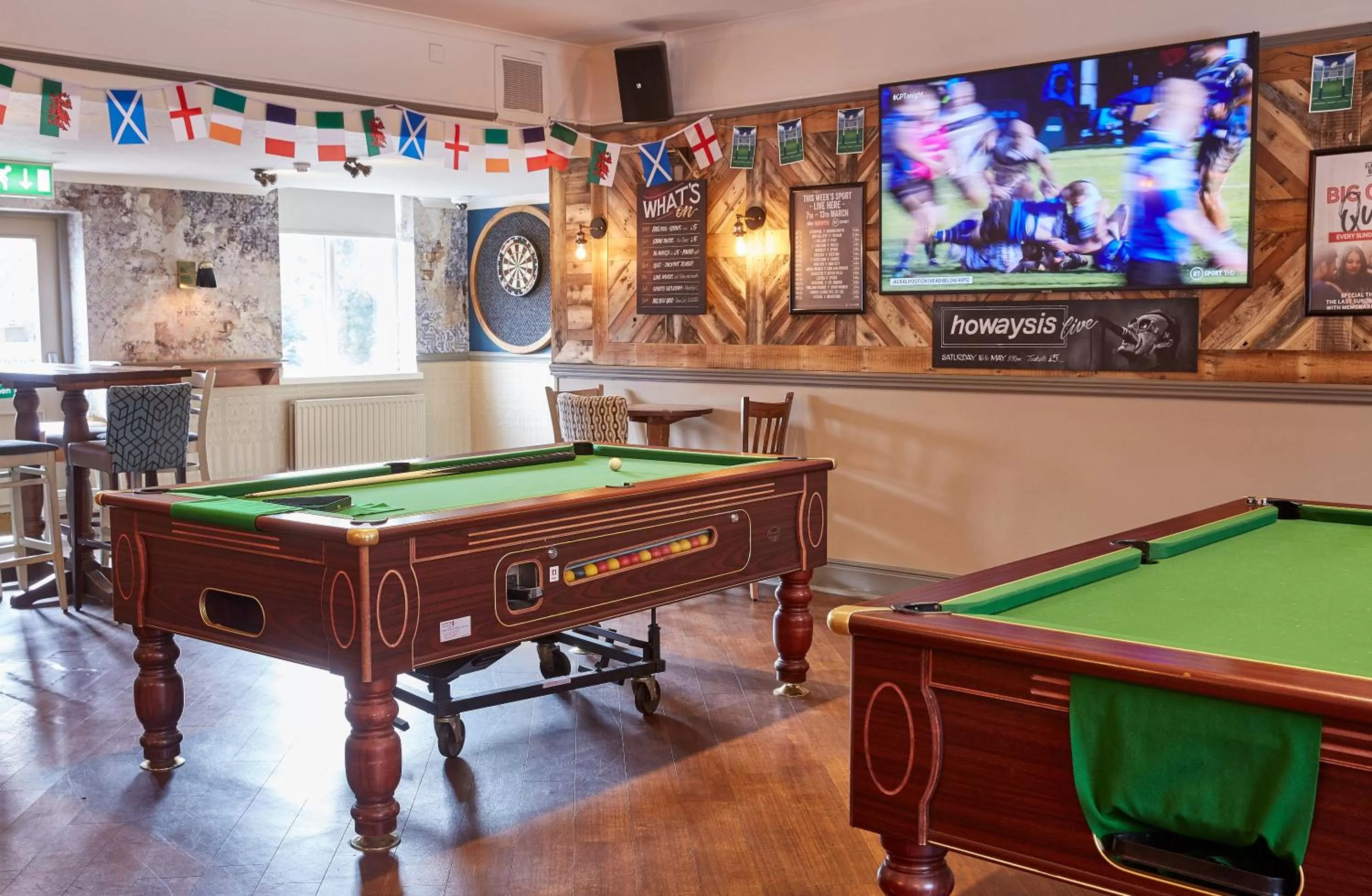 Lounge or bar in Corner House Inn by Greene King Inns