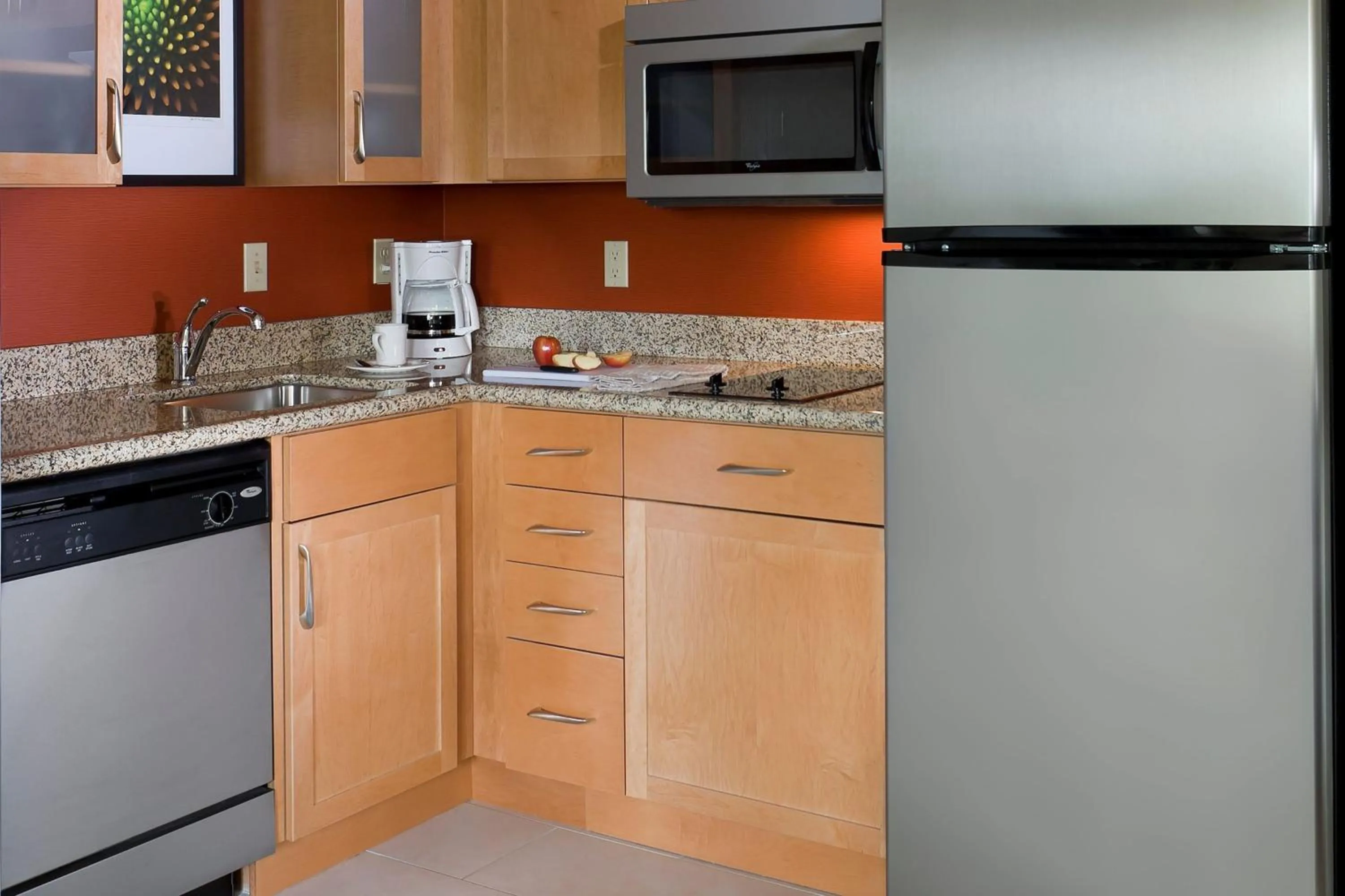 Kitchen or kitchenette in Residence Inn Madison East