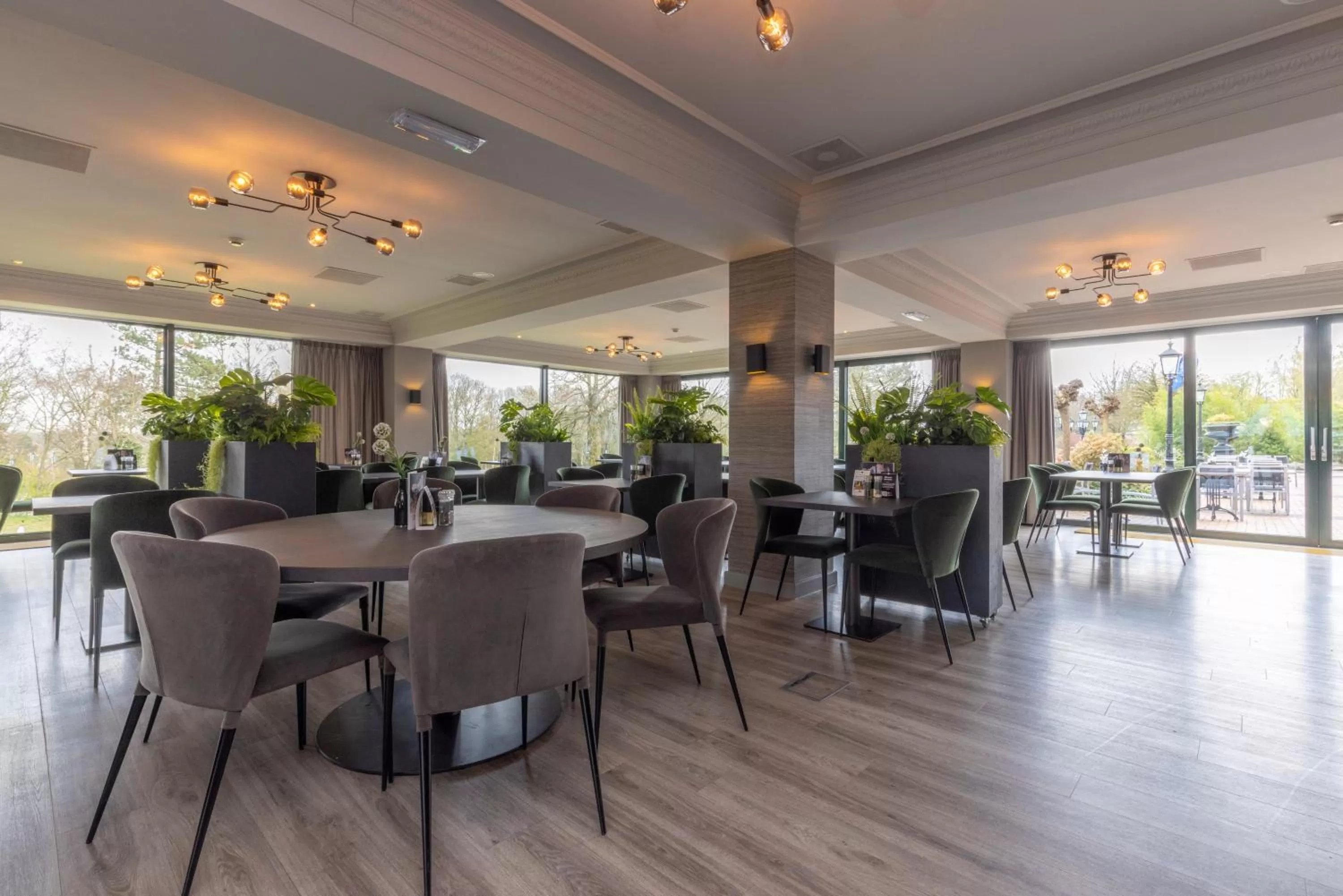 Restaurant/places to eat in Fletcher Familiehotel De Hunzebergen