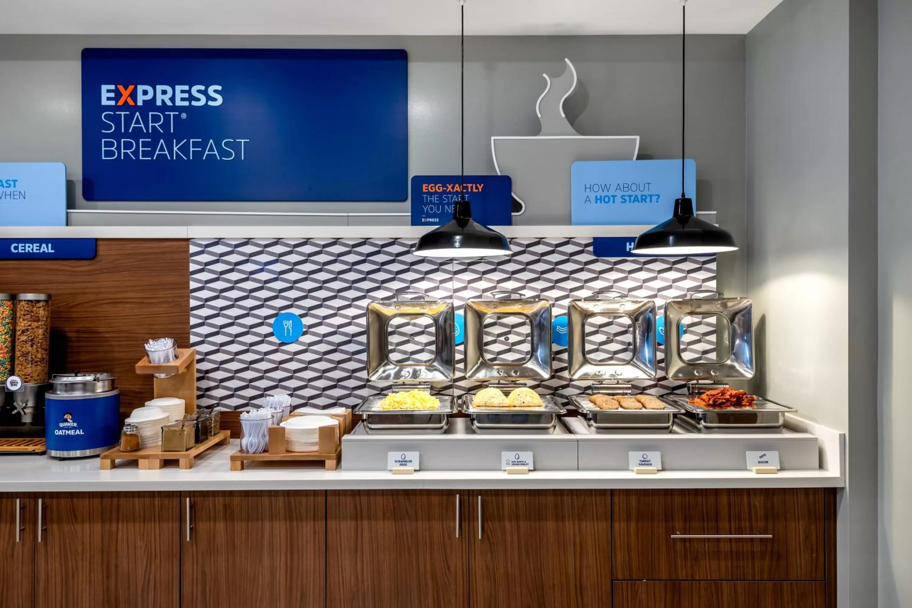 Breakfast in Holiday Inn Express & Suites Santa Ana - Orange County by IHG