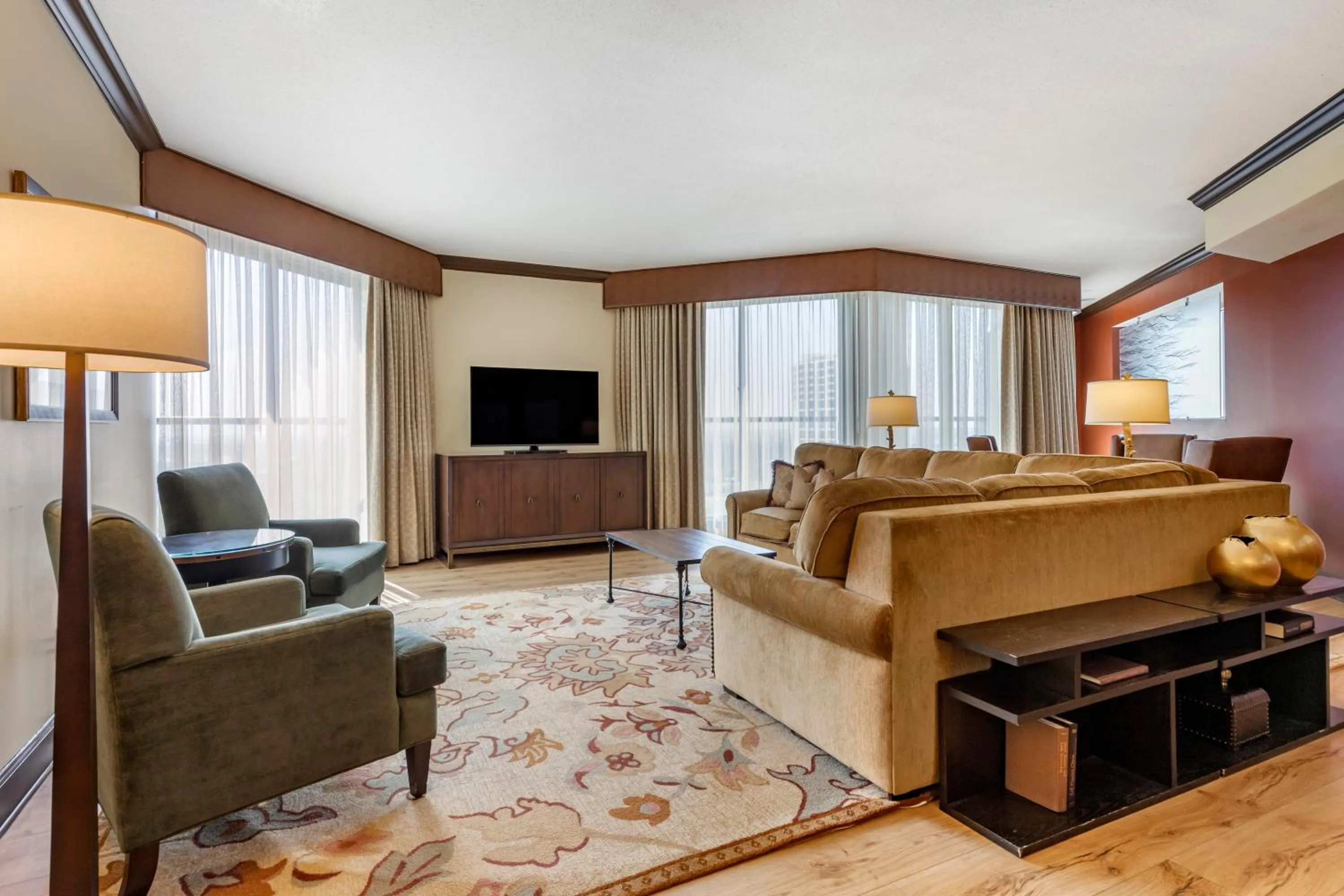 Photo of the whole room in Omni Austin Hotel Downtown